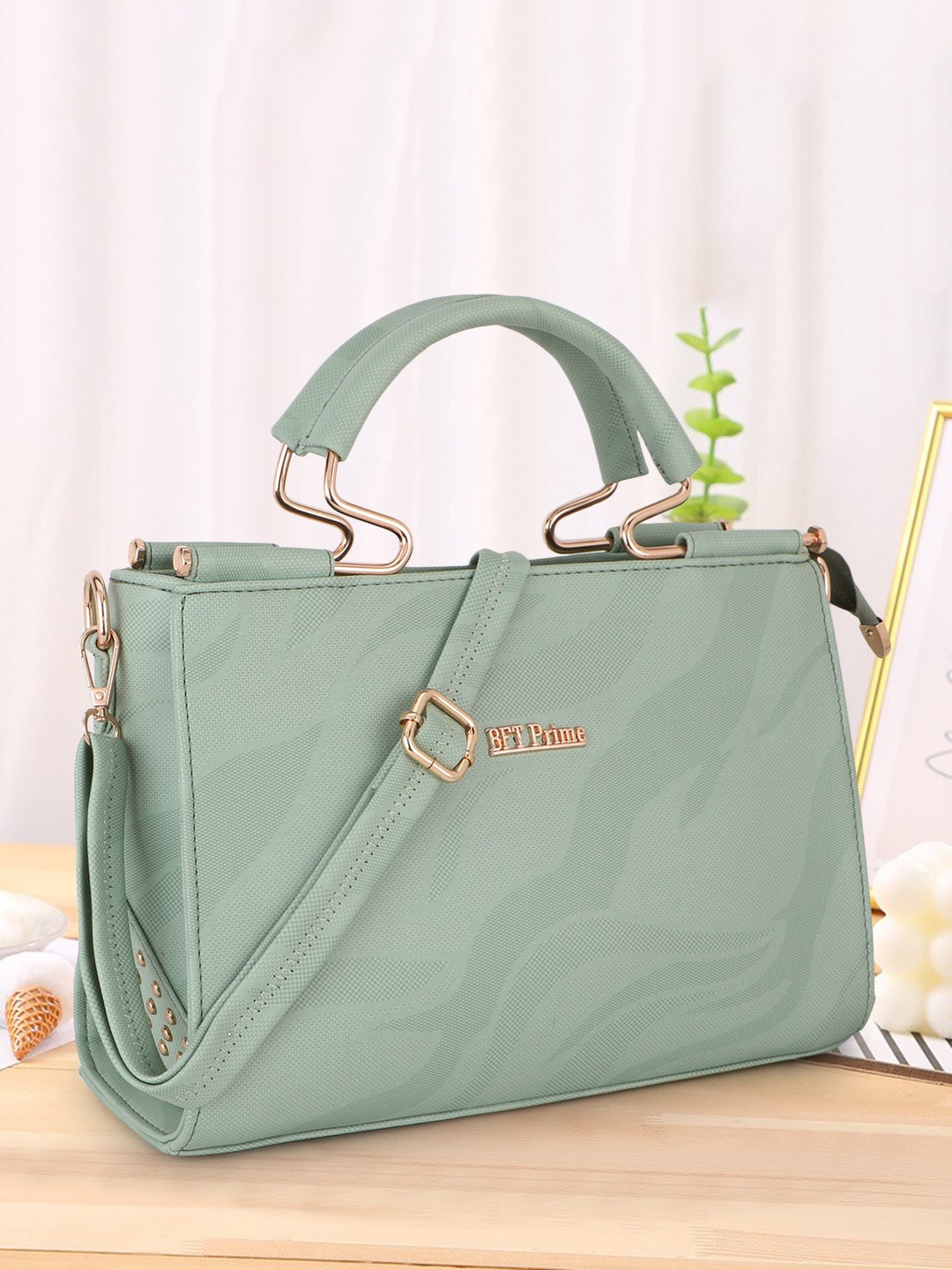 

WOMEN MARKS PU Structured Handheld Bag, Green