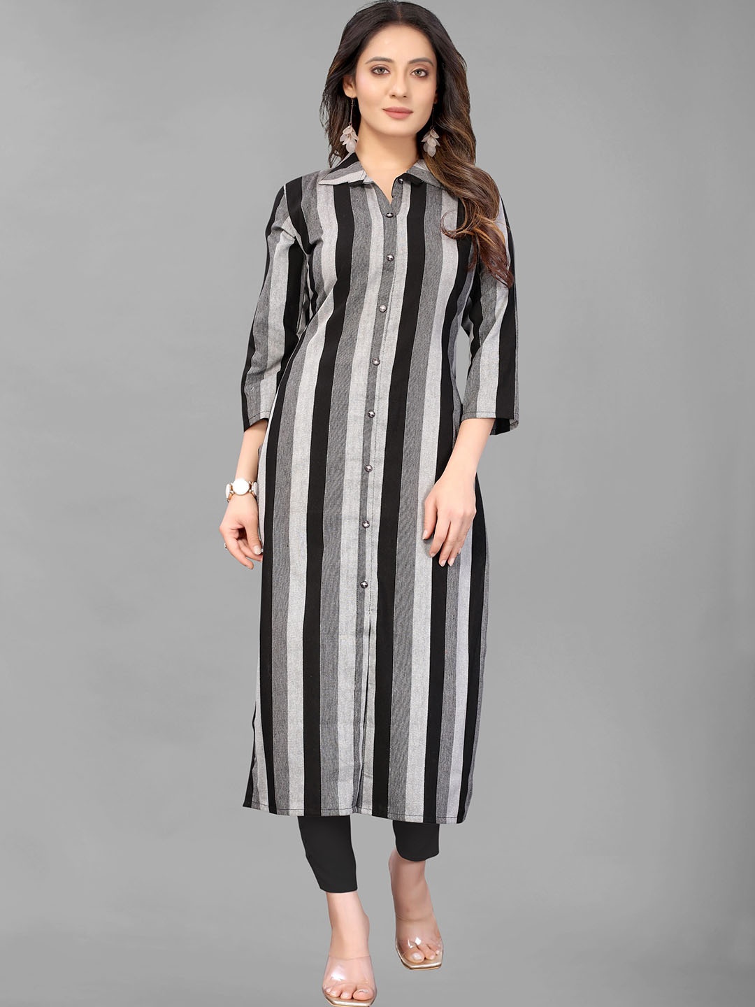 

ZEEPKART Striped Shirt Collar Kurta With Trousers, Black