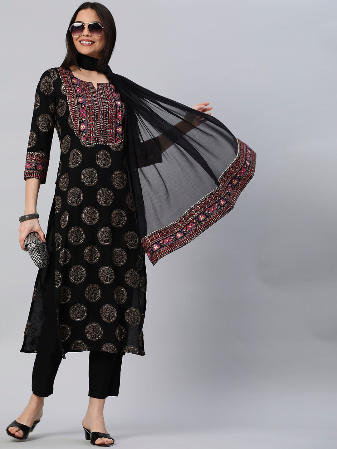 

GoSriKi Ethnic Motifs Printed Notched Neck Gotta Patti Kurta With Trousers & Dupatta, Black