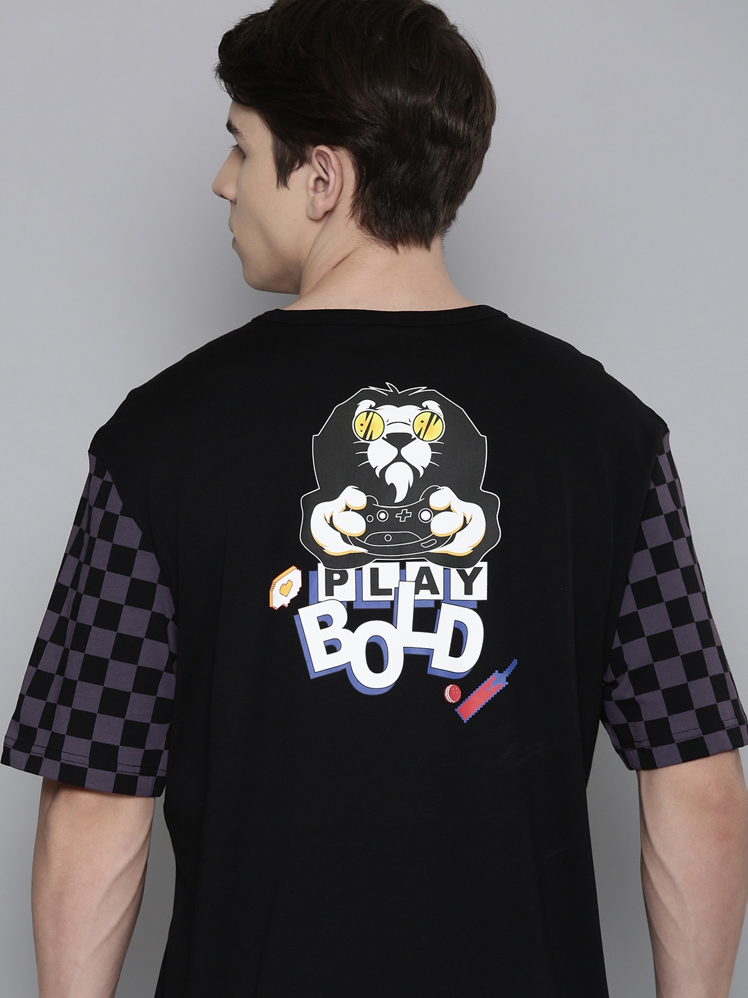 

PUMA x Royal Challengers Bangalore Arcade Men Relaxed Fit Graphic Print Sports T-Shirt, Black