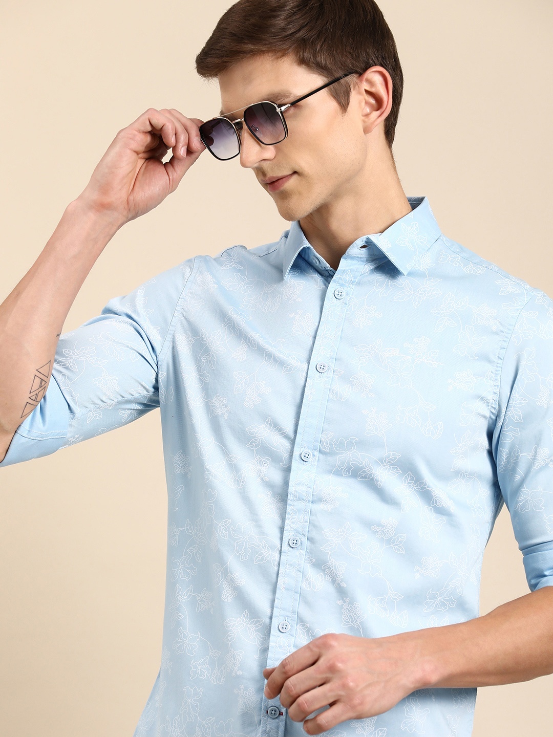 

Being Human Slim Fit Floral Printed Casual Shirt, Blue
