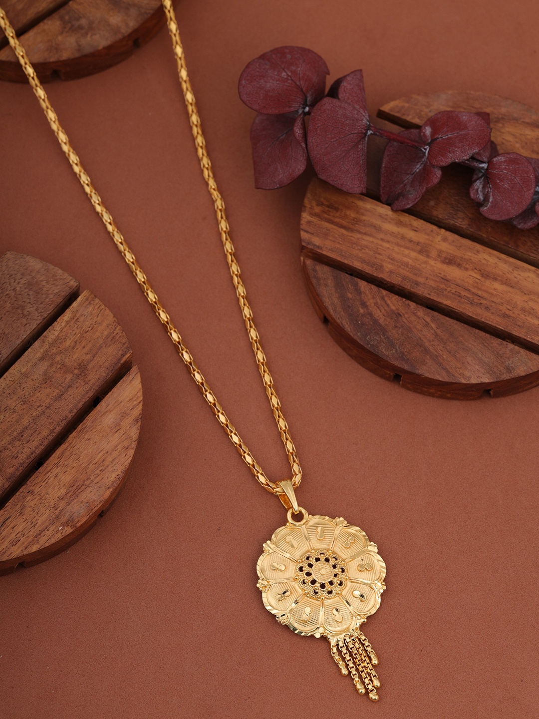 

Brado Jewellery Brass Gold-Plated Necklace