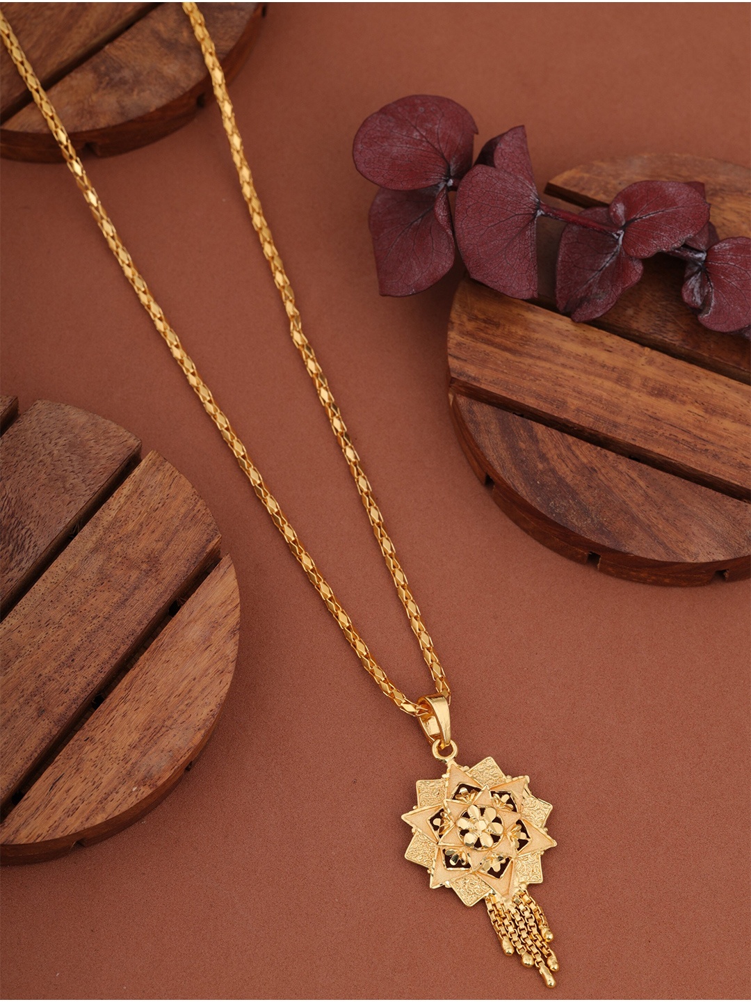 

Brado Jewellery Brass Gold-Plated Necklace