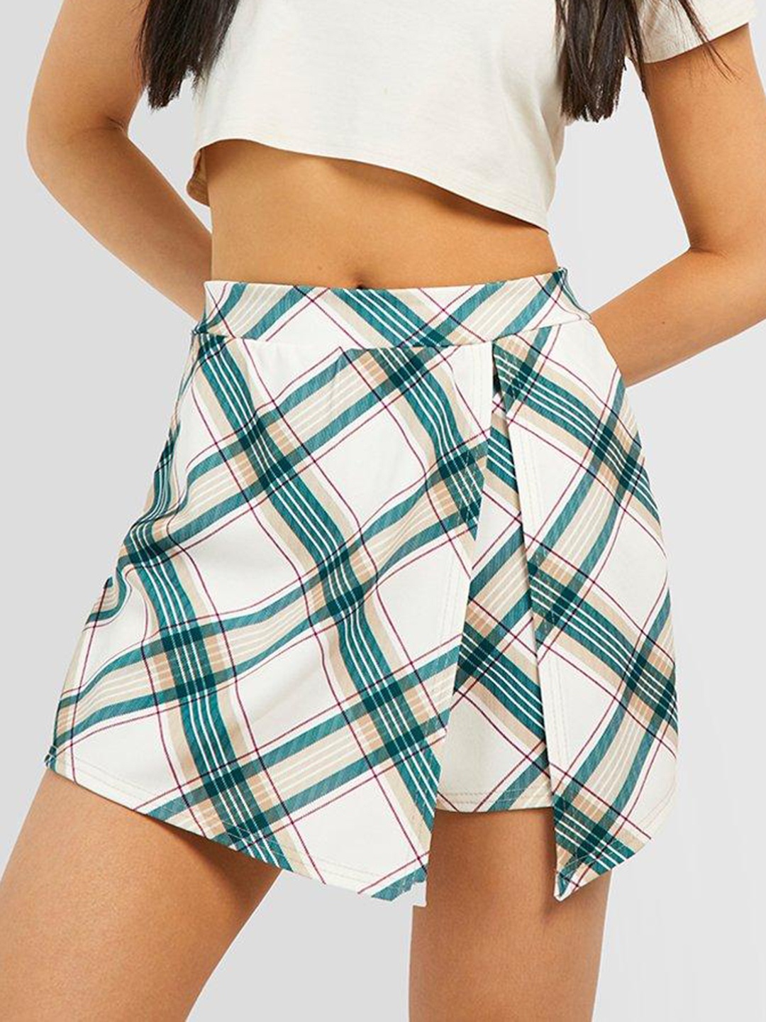 

Boohoo Checked Front Slit Skort, Cream