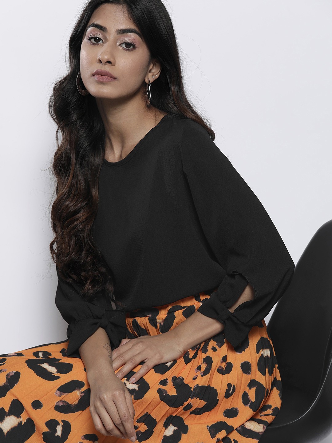 

Boohoo Bow Sleeve Woven Top, Black
