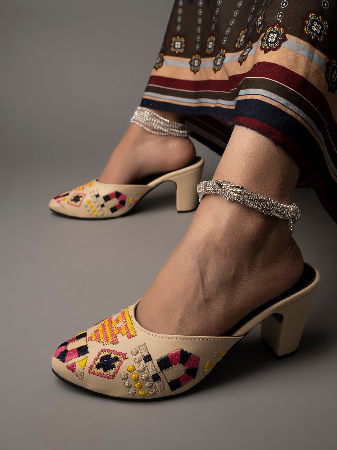 

Shoetopia Woven Design Block Mules, Cream