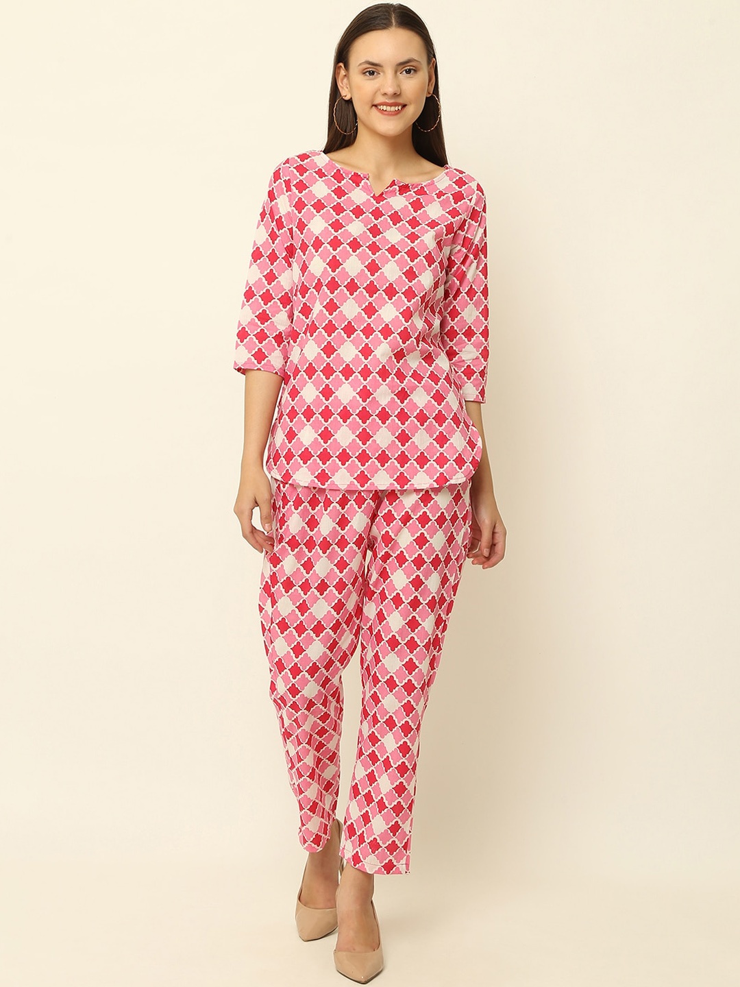 

Vastralay Geometric Printed Pure Cotton Top & Trousers, Pink