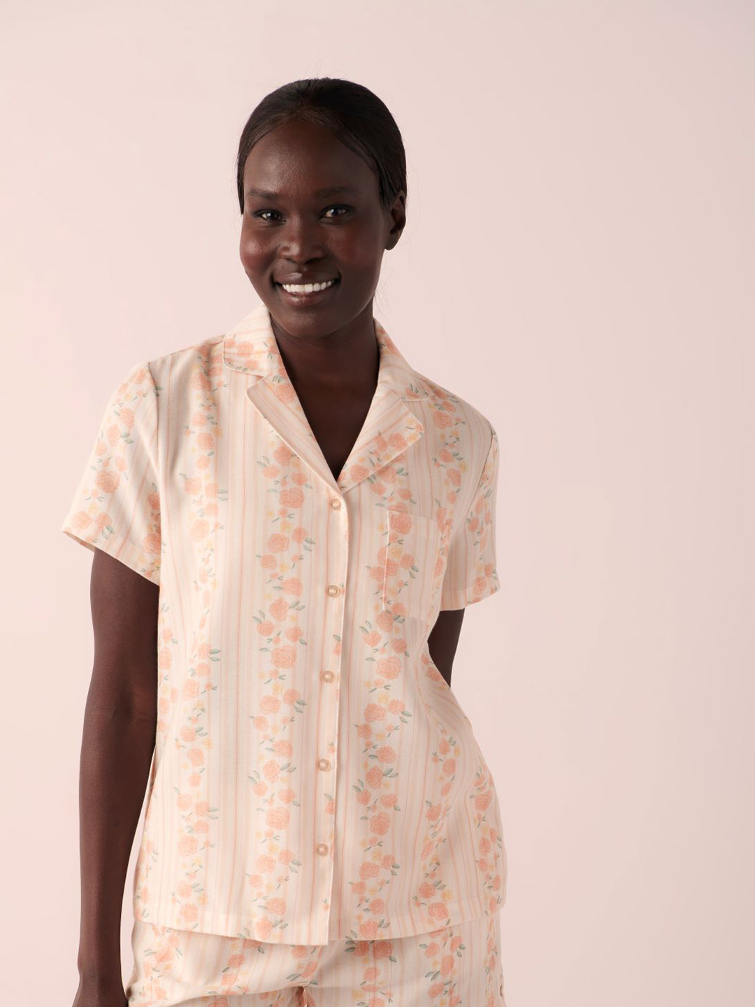 

La Vie en Rose Floral Printed Casual Shirt, Peach