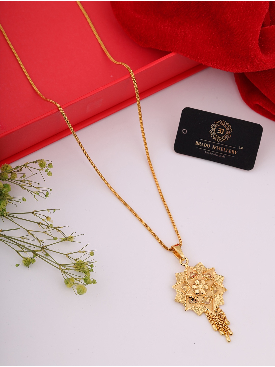 

Brado Jewellery Brass Gold-Plated Necklace