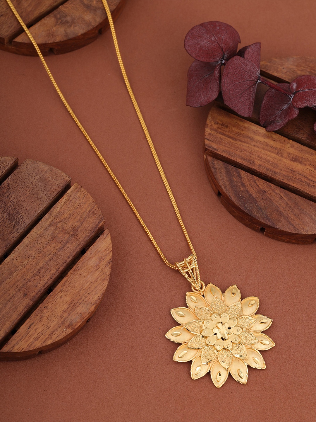 

Brado Jewellery Gold-Plated Antique Pendant Chain