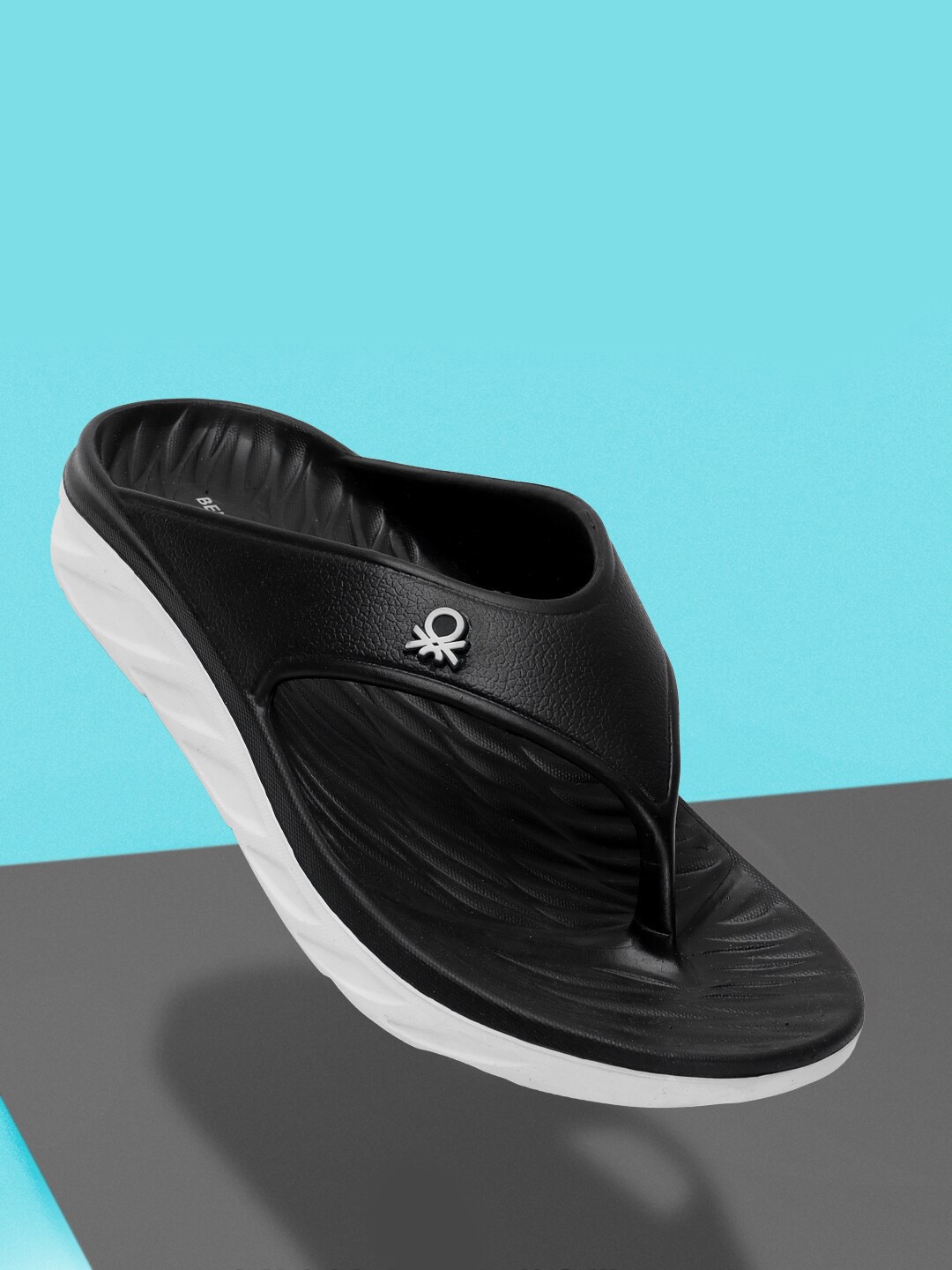 

United Colors of Benetton Men Rubber Thong Flip-Flops, Black