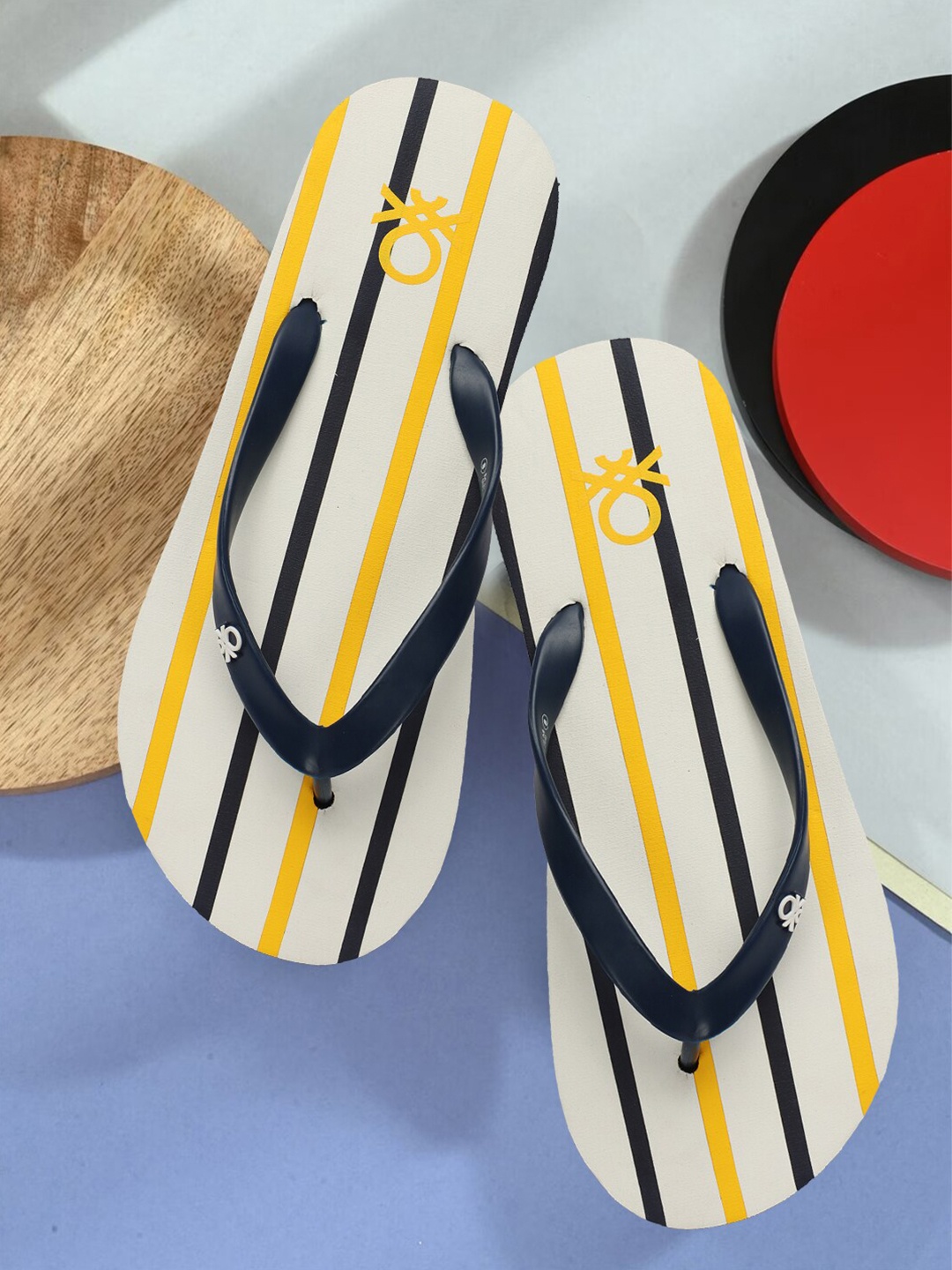 

United Colors of Benetton Men Striped Rubber Thong Flip-Flops, White