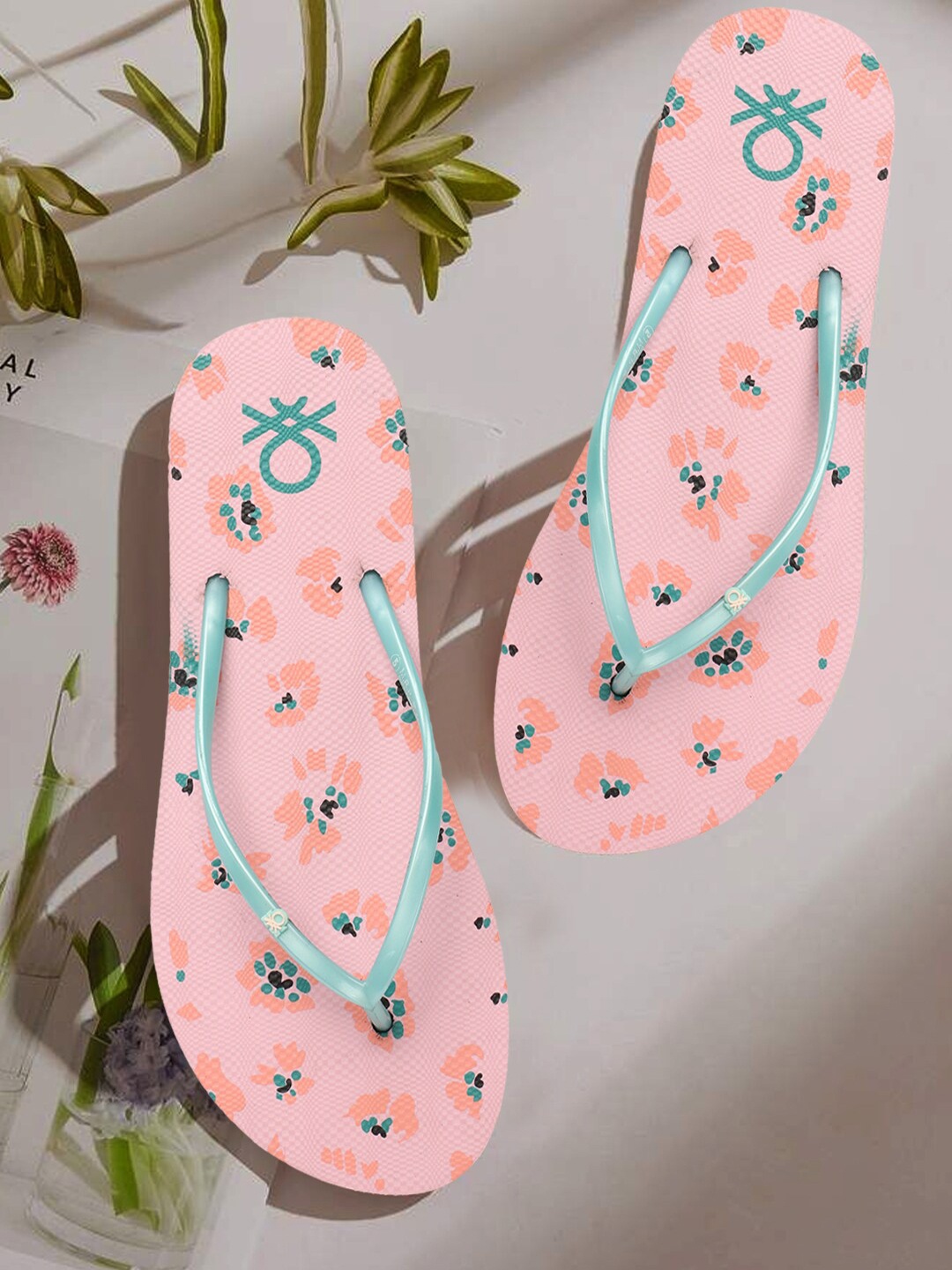 

United Colors of Benetton Women Printed Rubber Thong Flip-Flops, Pink
