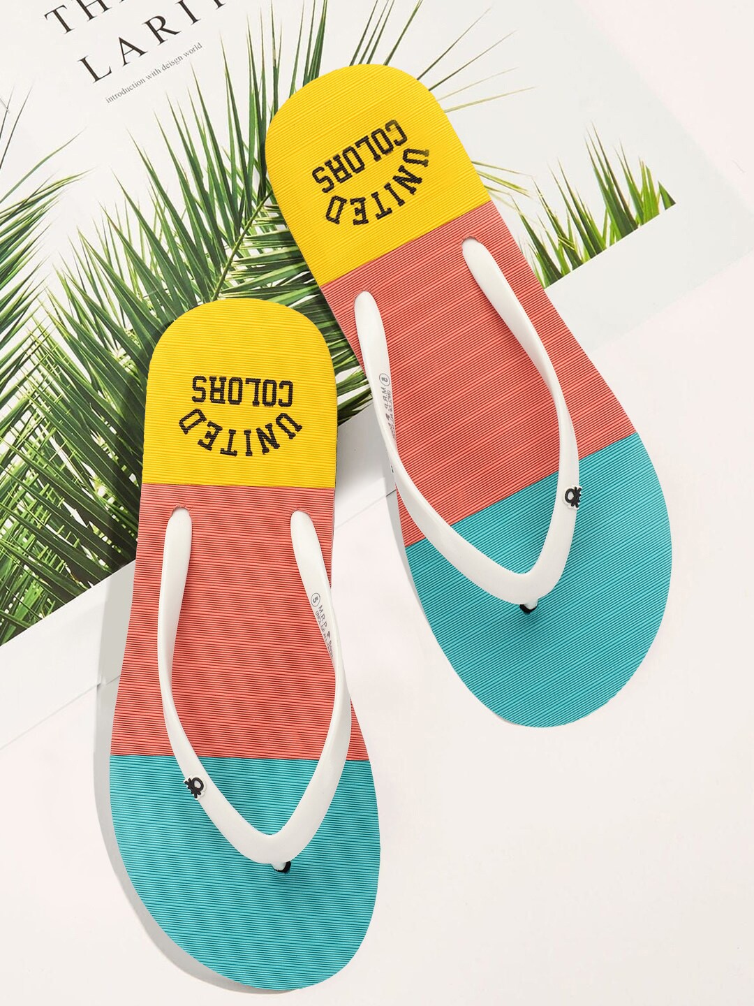 

United Colors of Benetton Women Colourblocked Rubber Thong Flip-Flops, Sea green