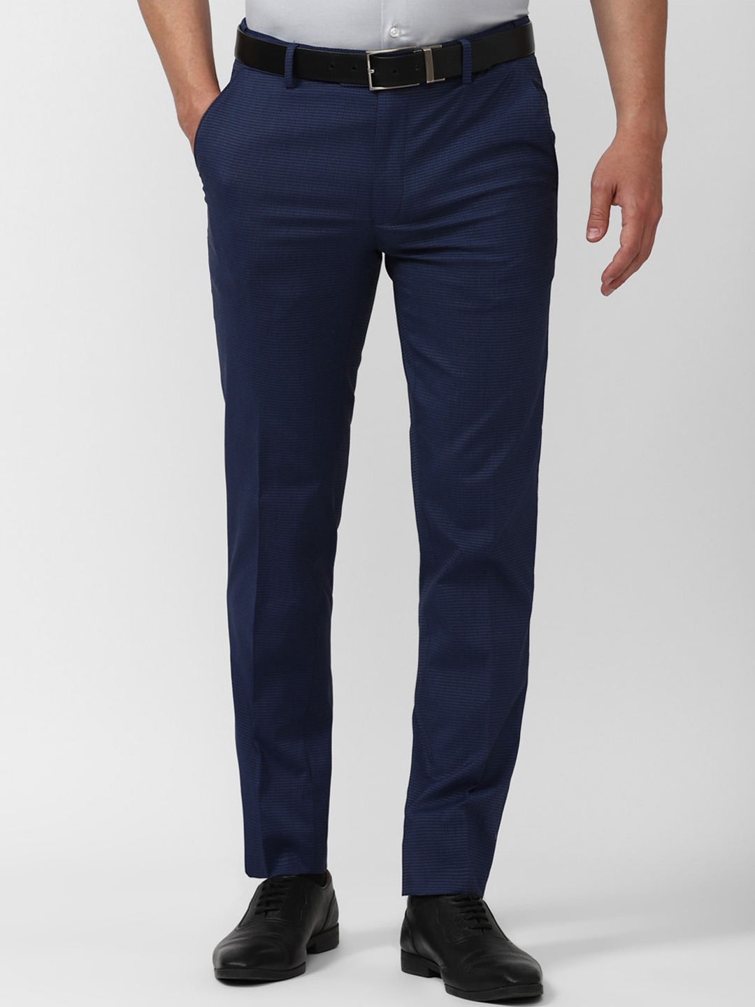 

Peter England Men Slim Fit Trousers, Navy blue