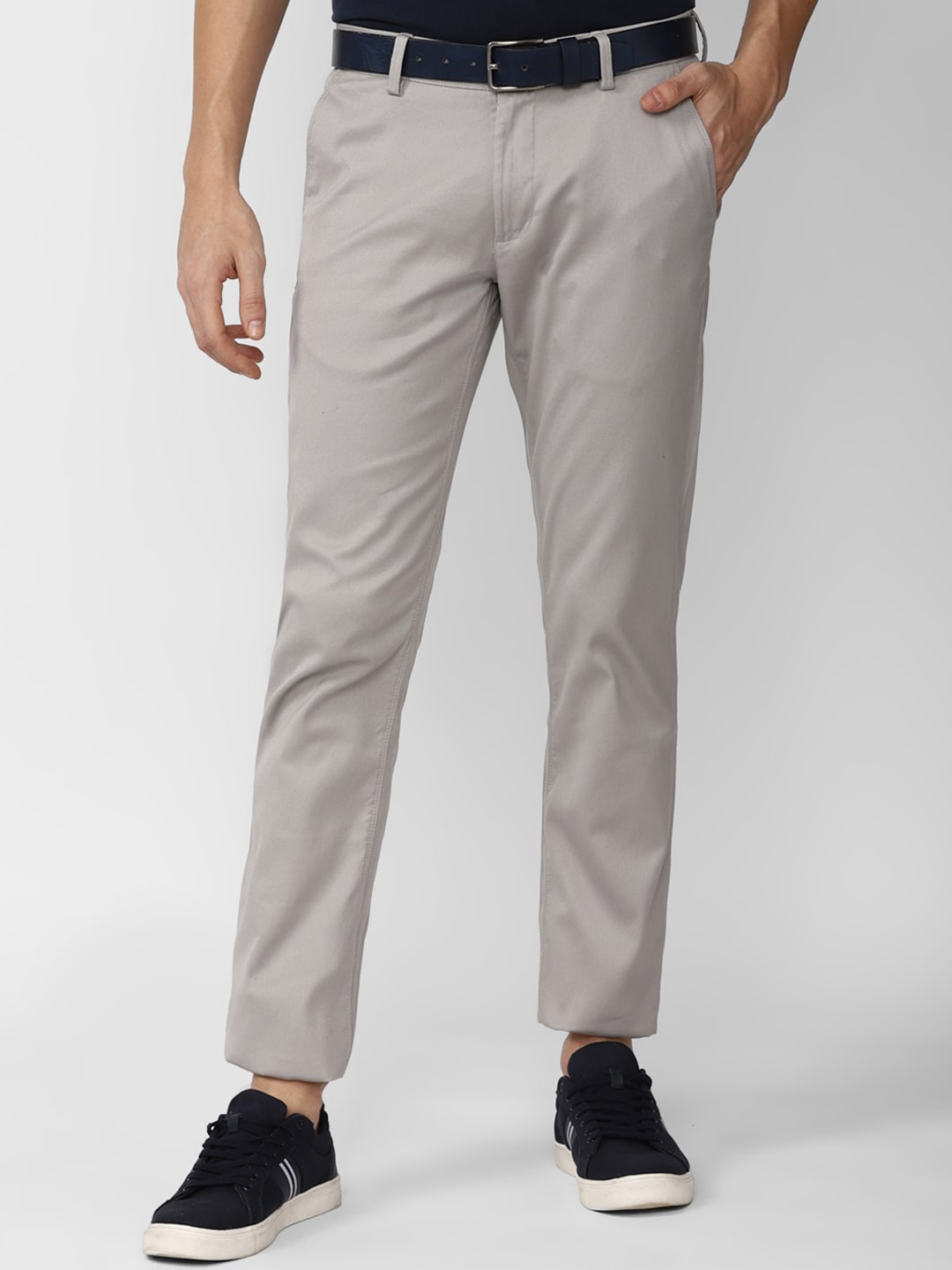 

Van Heusen Sport Men Slim Fit Trousers, Grey