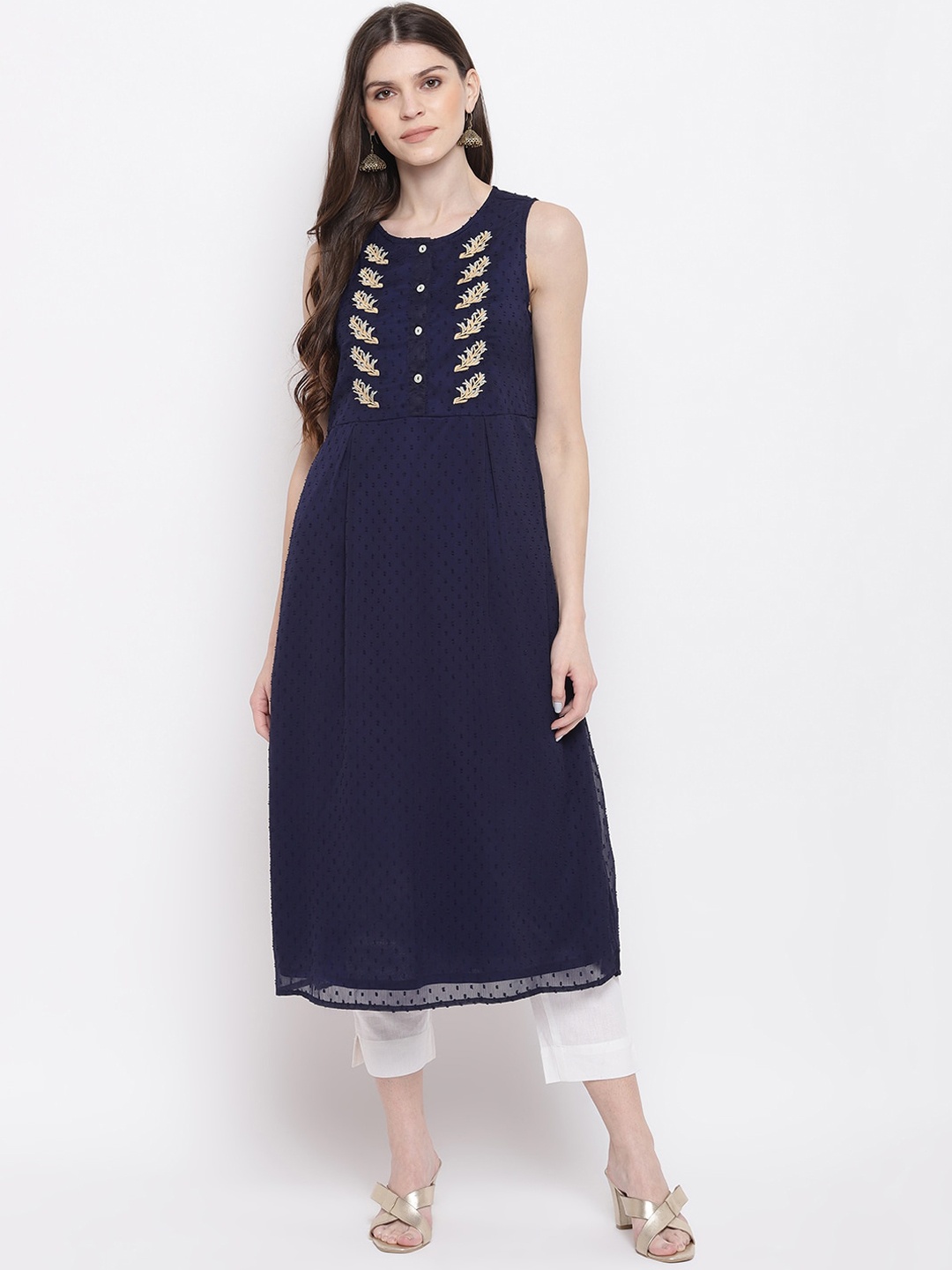 

Napra Sleeveless Floral EmbroideredGeorgette Kurta, Blue