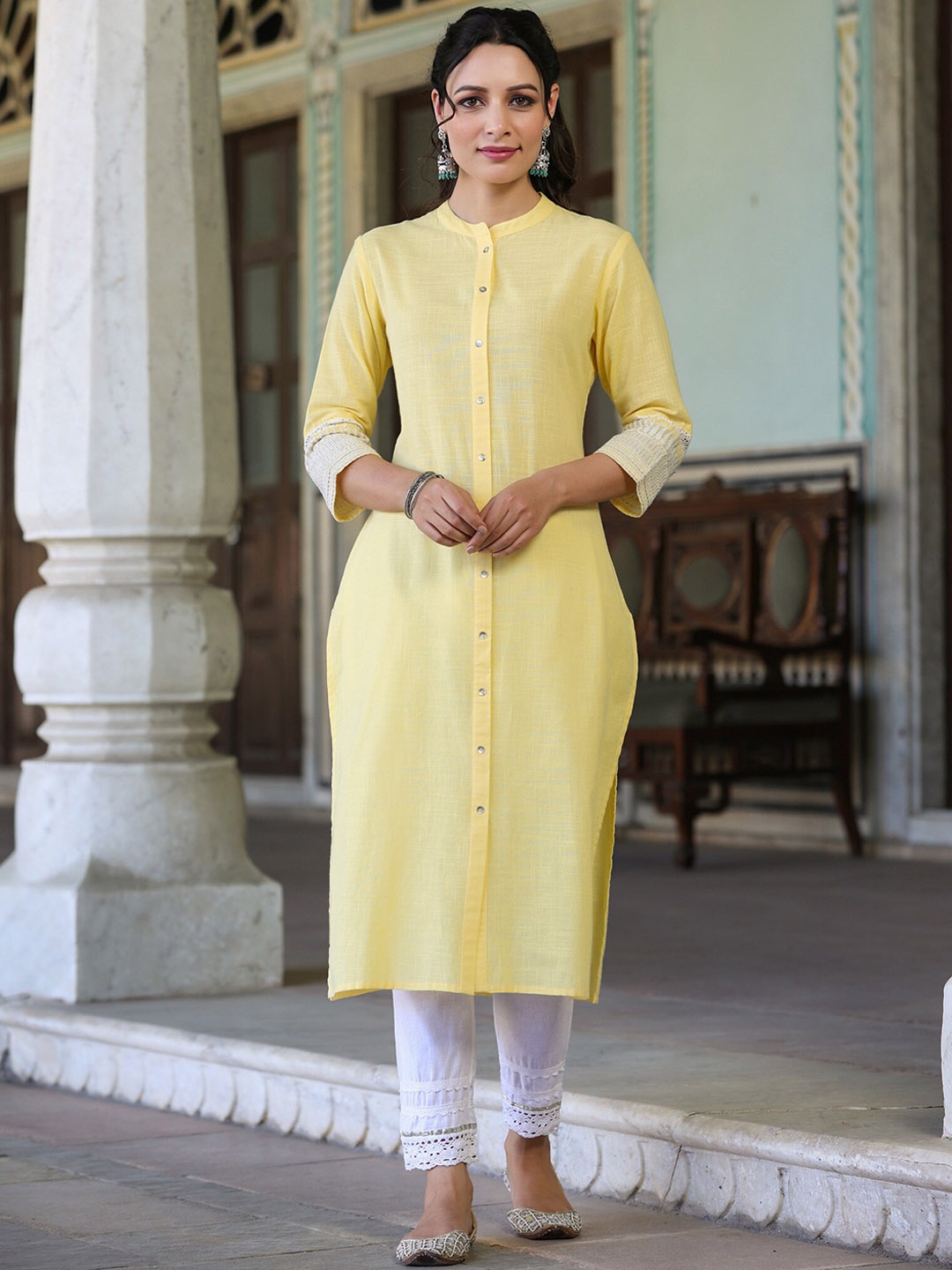 

Juniper Band Collar Straight Pure Cotton Kurta, Yellow