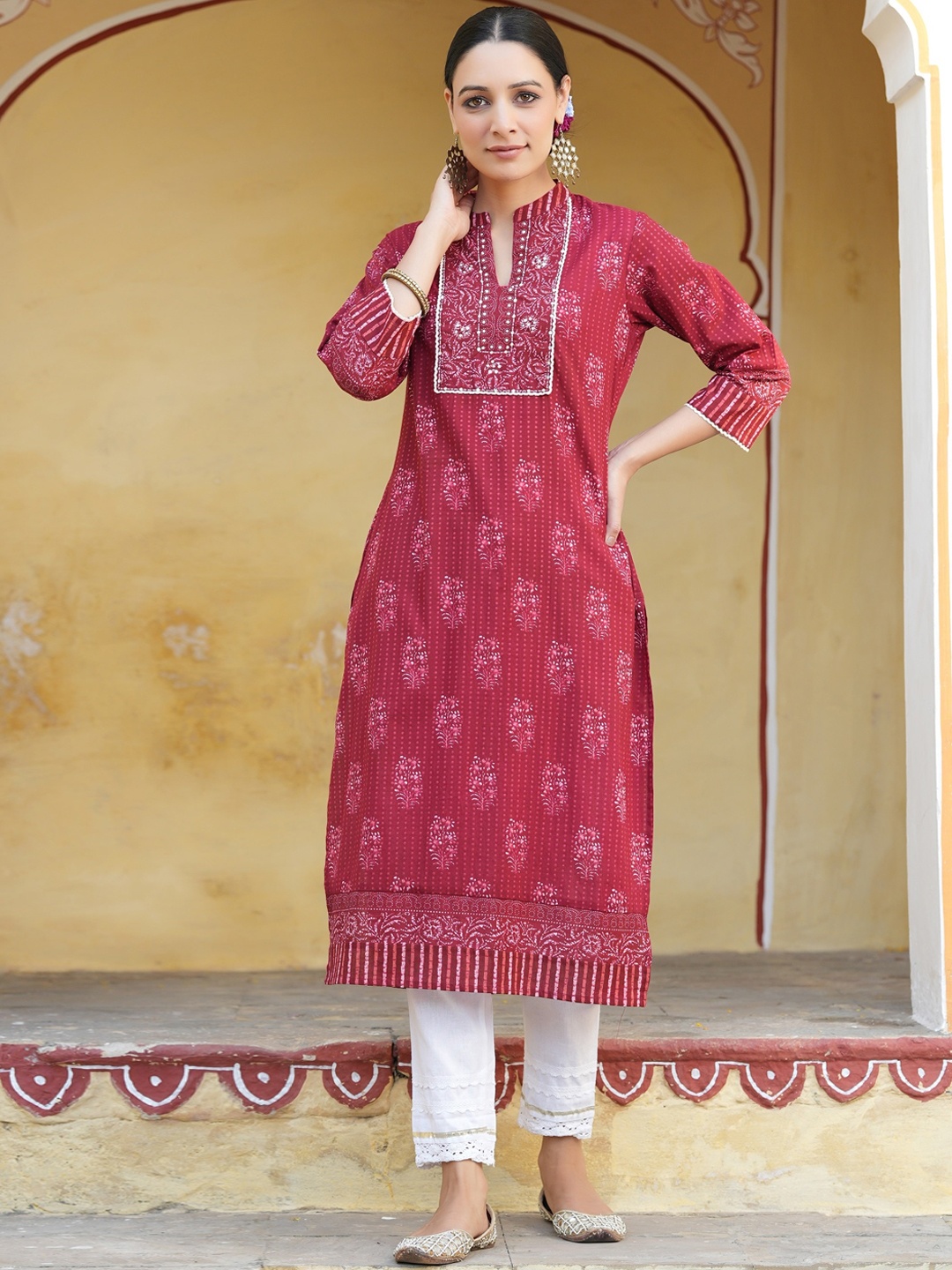 

Juniper Ethnic Motifs Block Printed Cambric Cotton Kurta, Maroon