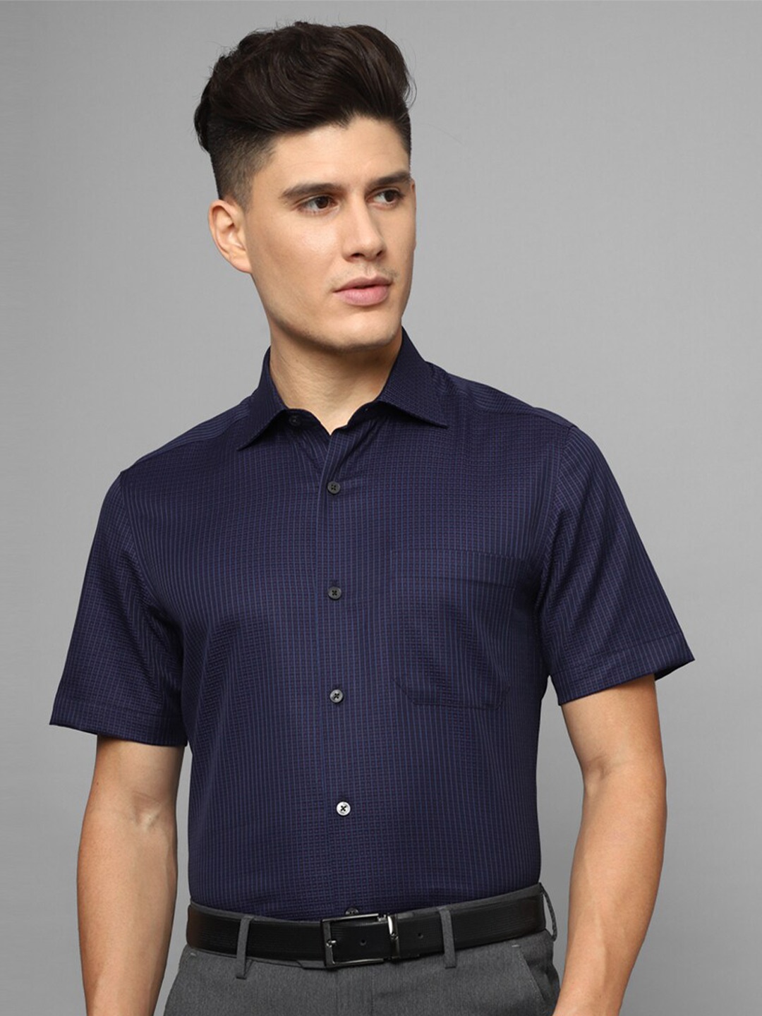 

Louis Philippe Slim Fit Micro Disty Pure Cotton Formal Shirt, Navy blue