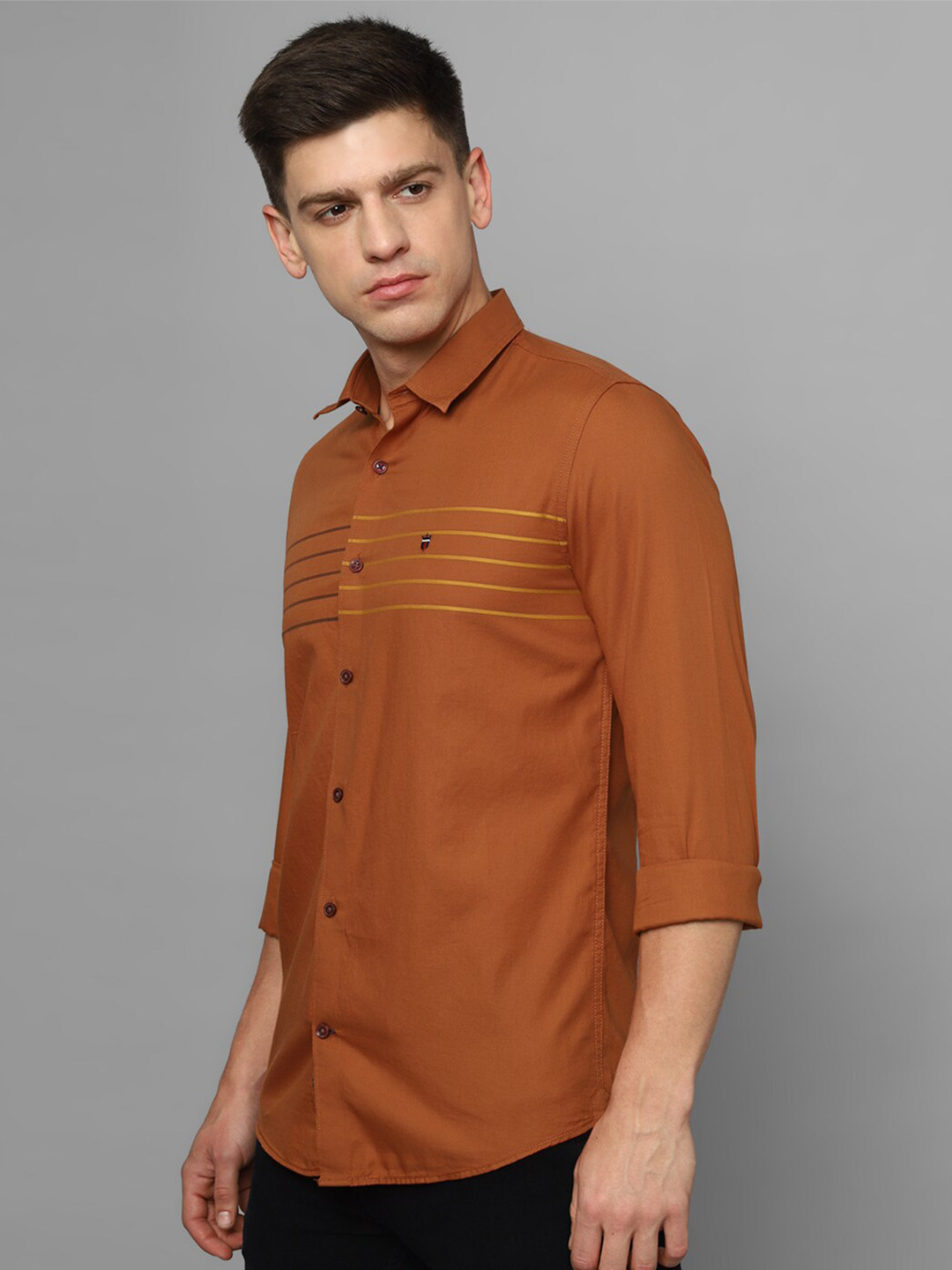 

Louis Philippe Sport Horizontal Striped Spread Collar Pure Cotton Slim Fit Casual Shirt, Rust