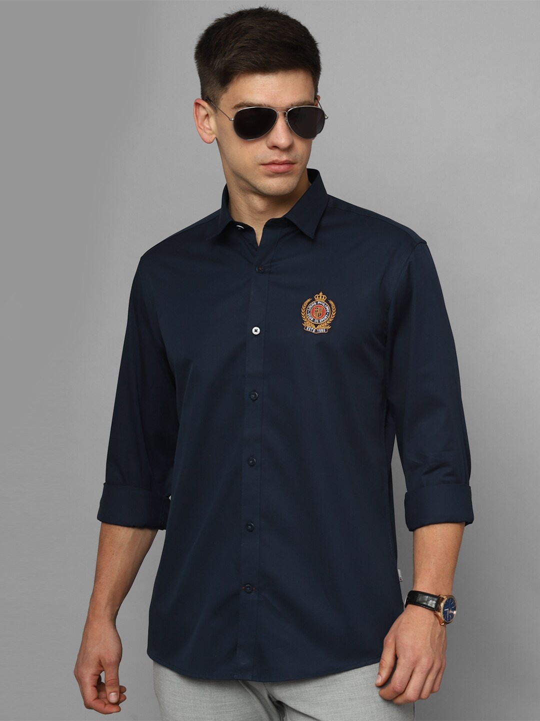 

Louis Philippe Sport Slim Fit Pure Cotton Casual Shirt, Navy blue