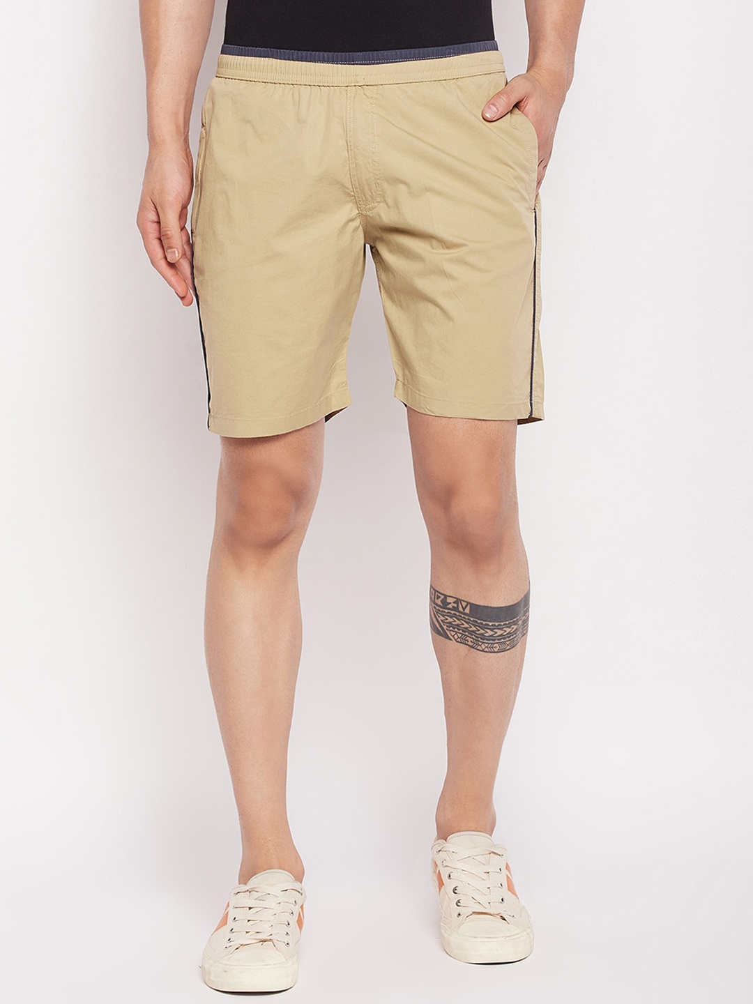

Okane Men Mid Rise Woven Cotton Sports Shorts, Cream