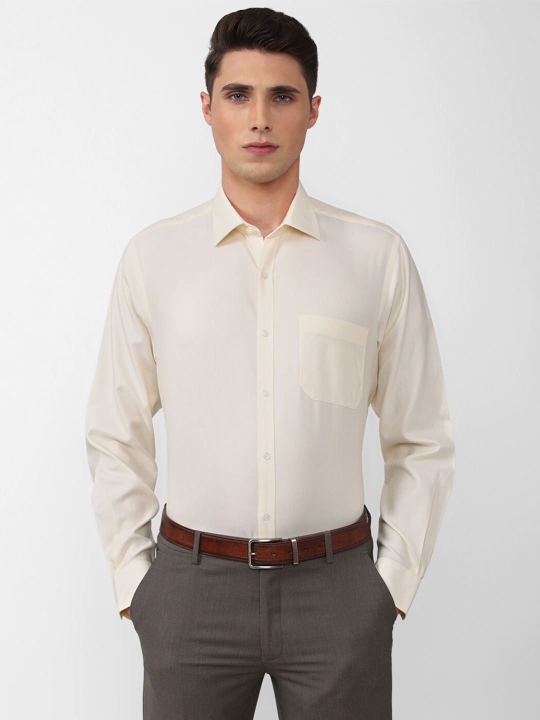 

Van Heusen Durapress Spread Collar Pure Cotton Wrinkle Resistant & Easy Care Formal Shirt, Cream
