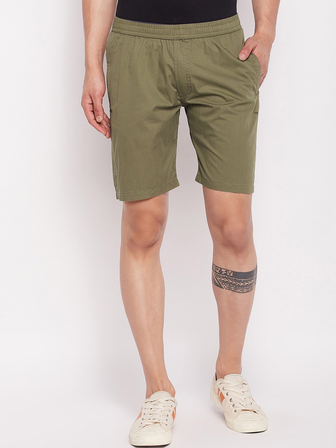 

Okane Men Mid Rise Woven Cotton Sports Shorts, Olive