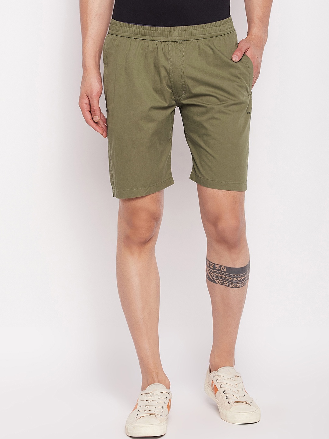 

Okane Men Mid Rise Woven Cotton Sports Shorts, Olive
