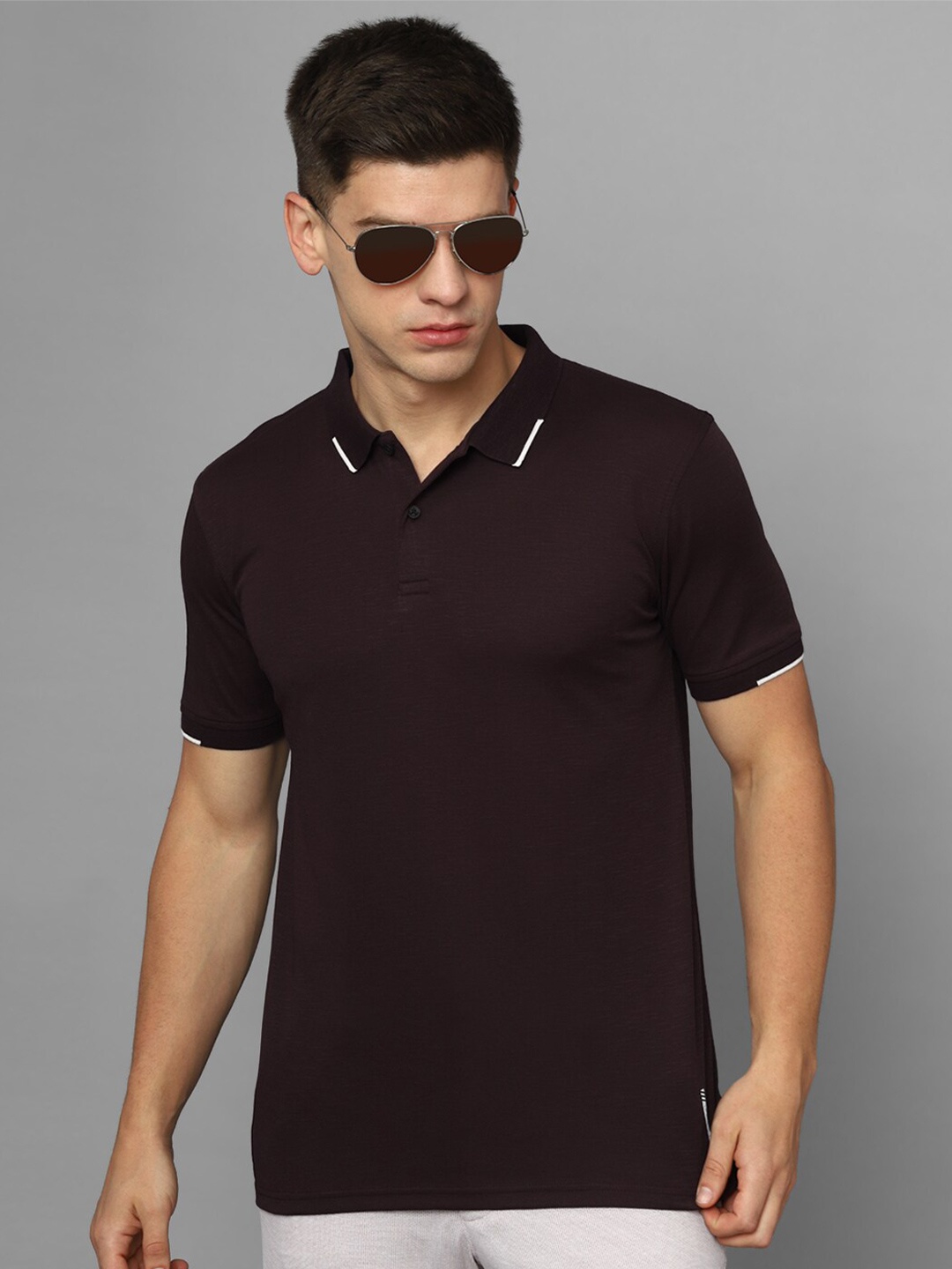 

Louis Philippe Sport Polo Collar Pure Cotton Slim Fit T-shirt, Brown