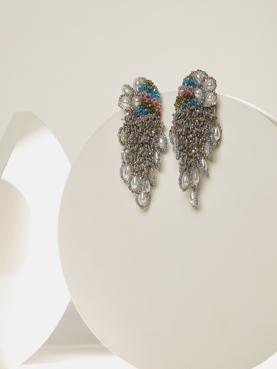 

D'oro Gold-Plated Contemporary Drop Earrings, Off white