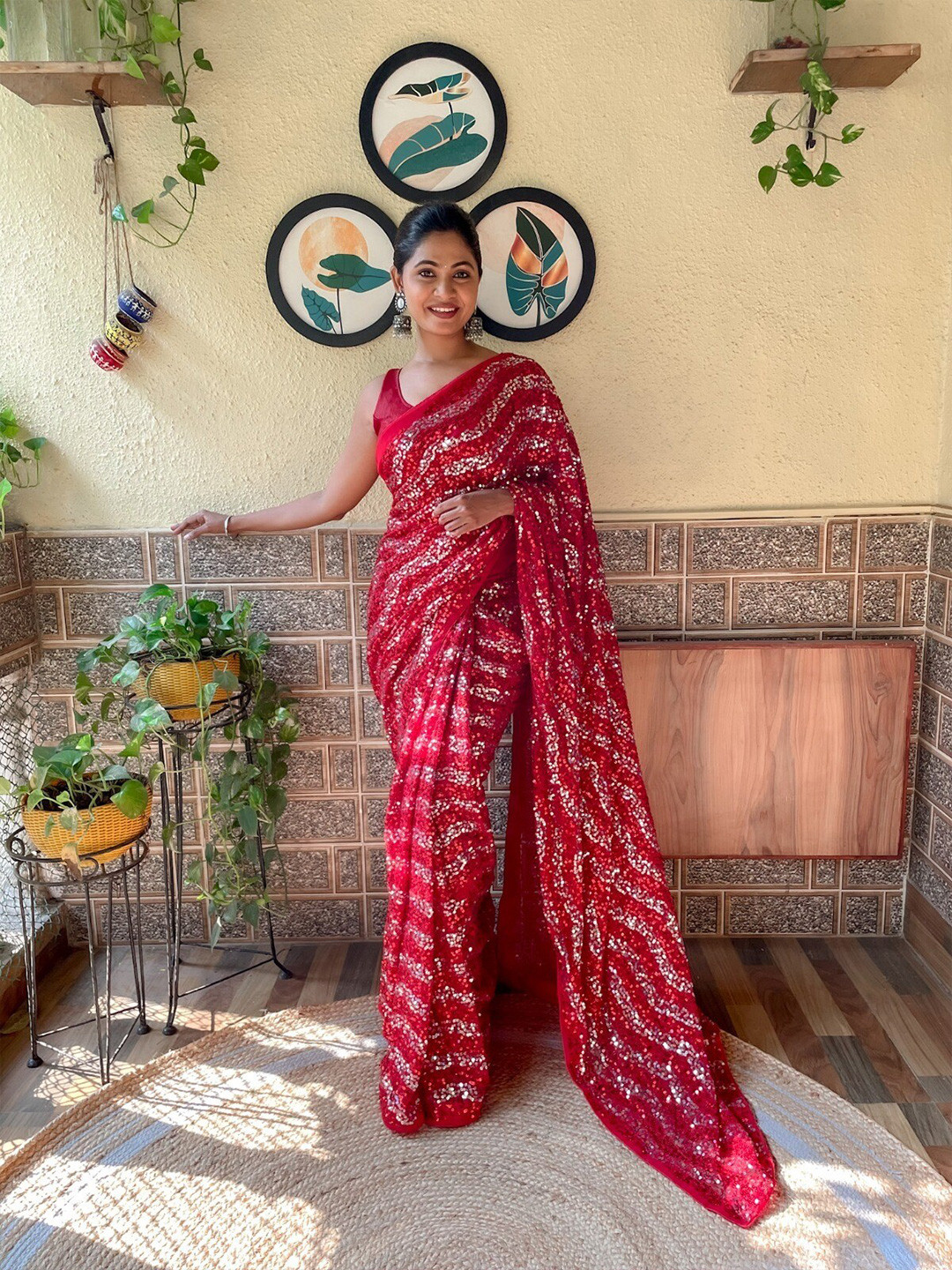 

Mitera Sequinned Poly Georgette Saree, Red