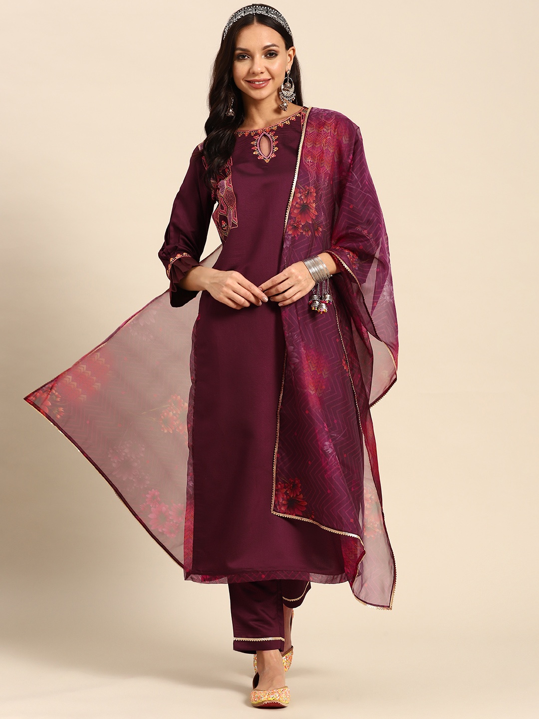 

Sangria Women Floral Embroidered Regular Sequinned Kurta With Trousers & With Dupatta, Purple
