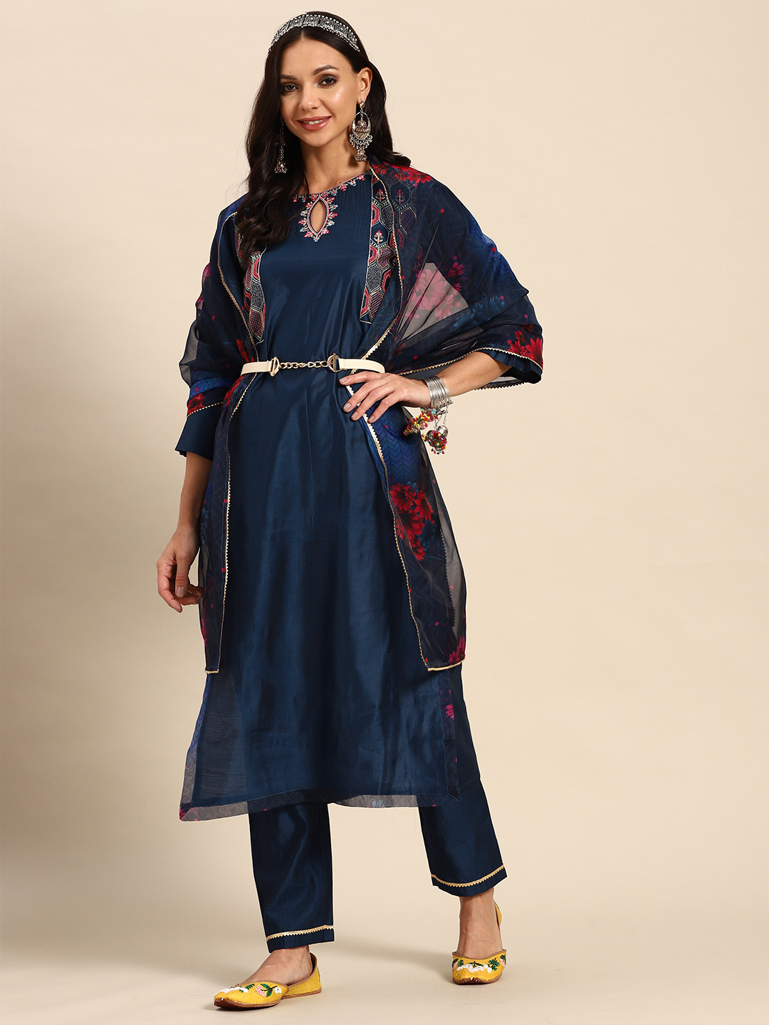 

Sangria Women Floral Embroidered Regular Sequinned Kurta with Trousers & With Dupatta, Navy blue