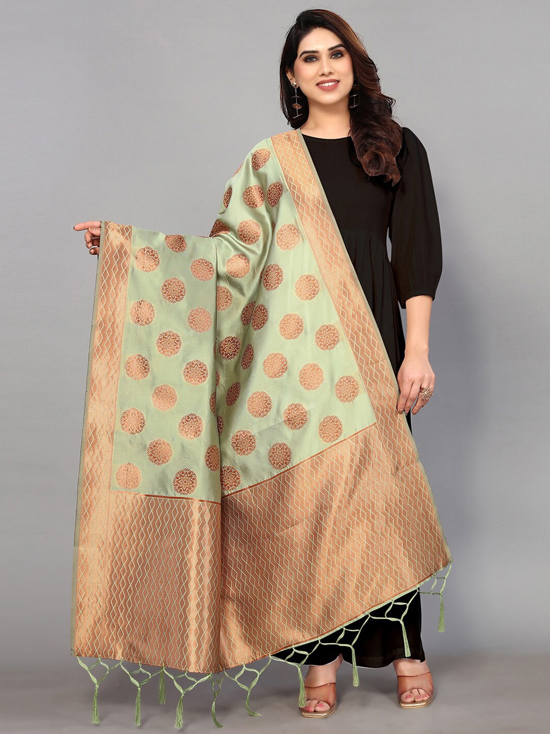 

Satrani Ethnic Motifs Woven Design Silk Blend Zari Dupatta, Lime green