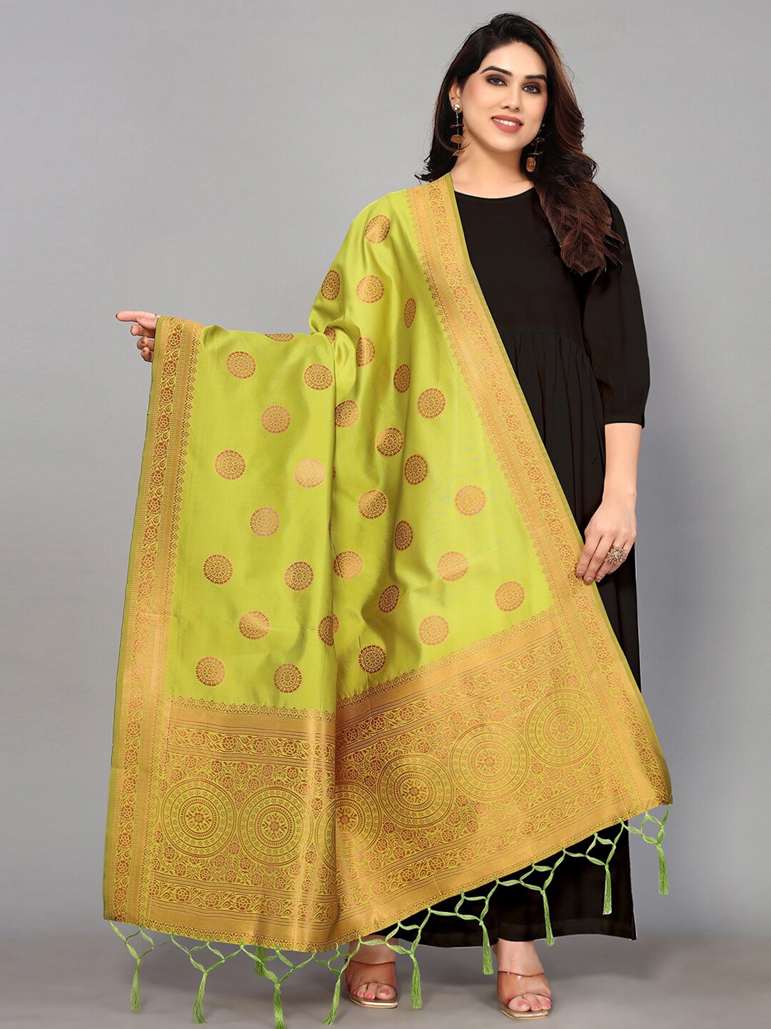 

Satrani Ethnic Motifs Woven Design Silk Blend Zari Dupatta, Green