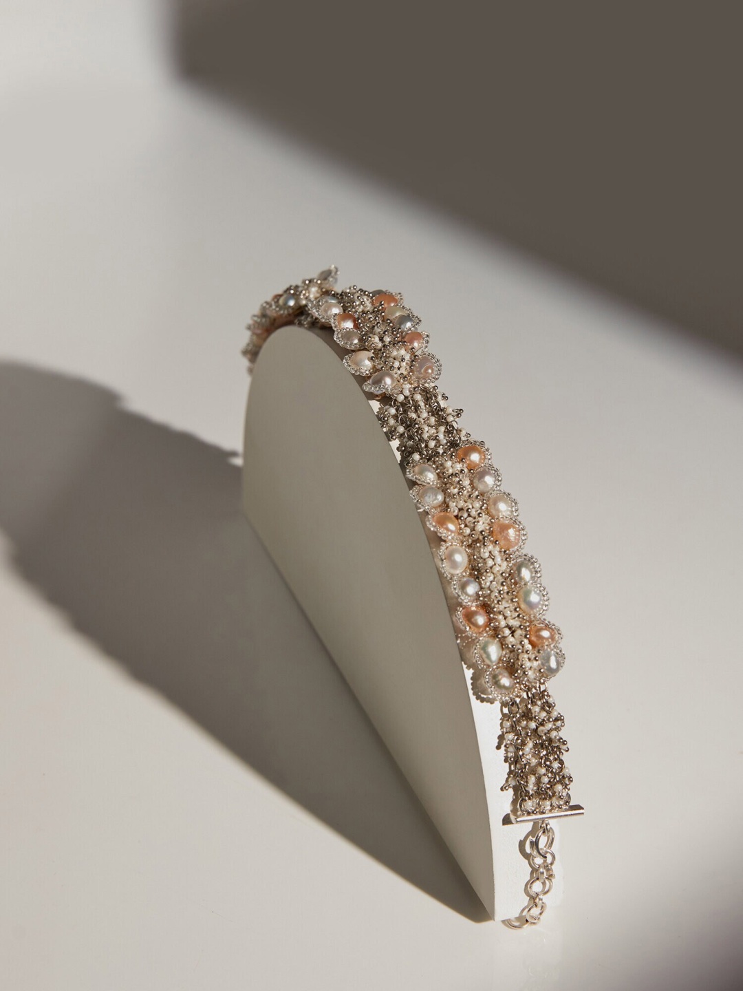 

D'oro Gold-Plated Pearl Beaded Levena Head Gear, Peach