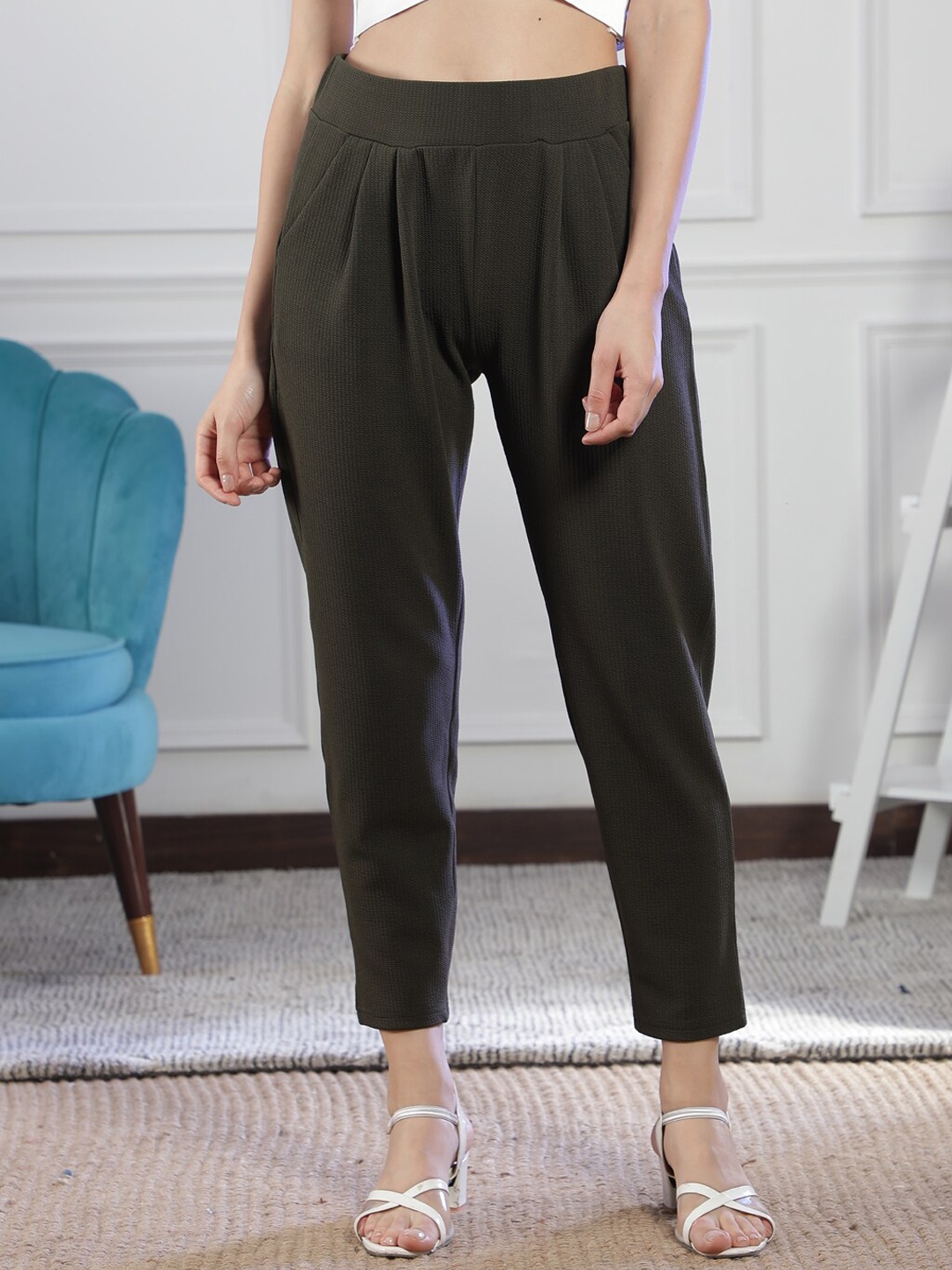 

NEUDIS Women Comfort Pleated Trousers, Green
