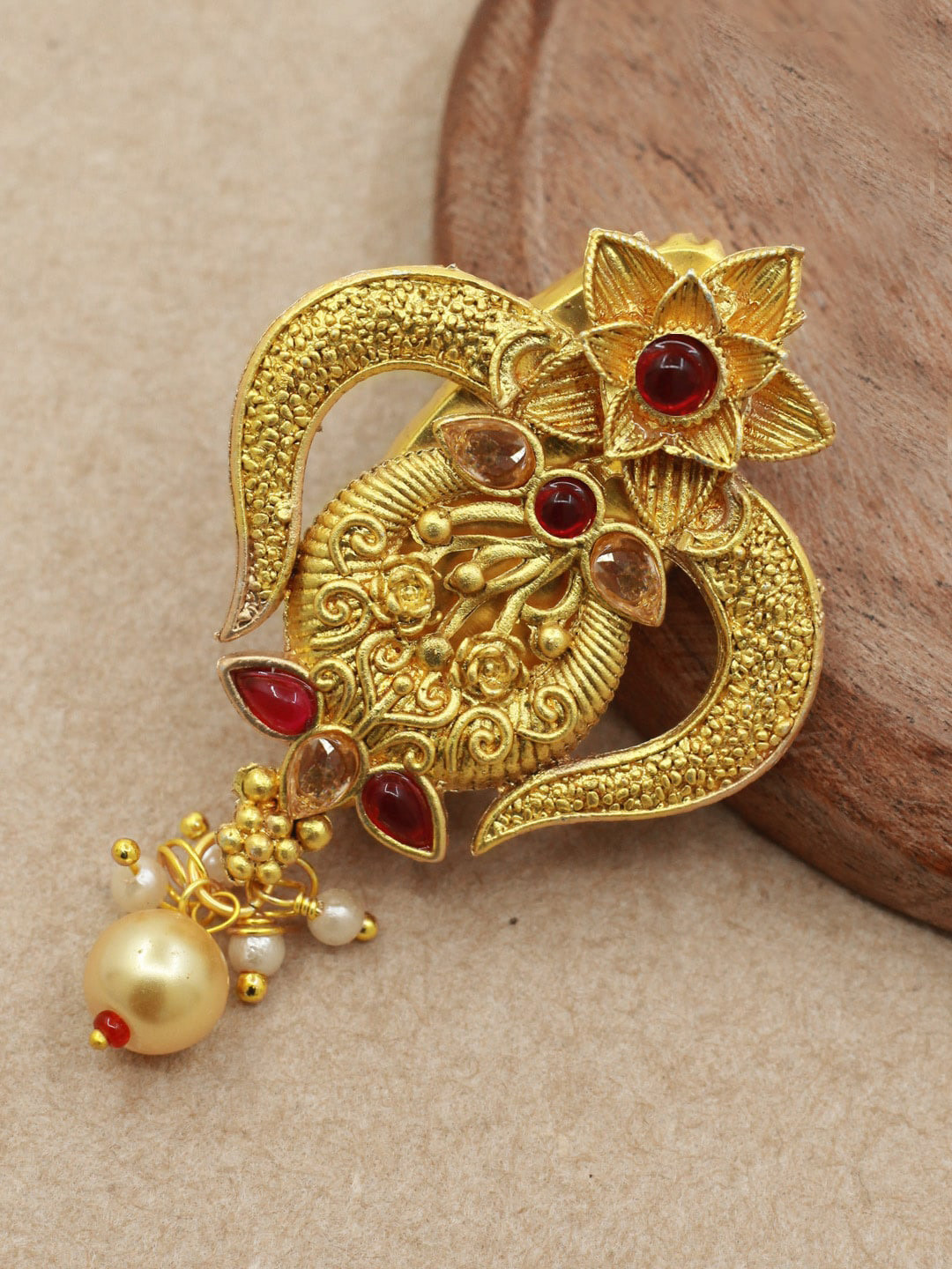 

SAIYONI Woman Antique Gold-Plated Saree Pin Brooch
