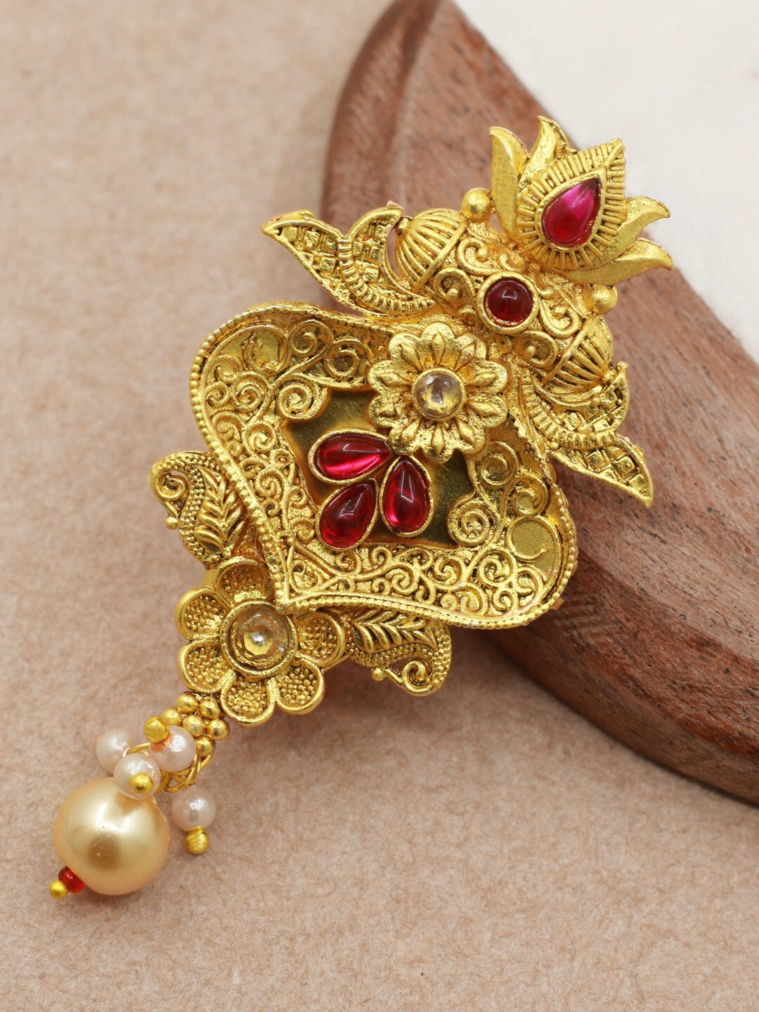 

SAIYONI Gold Plated Antique Stone Studded Brooch Saree Pin