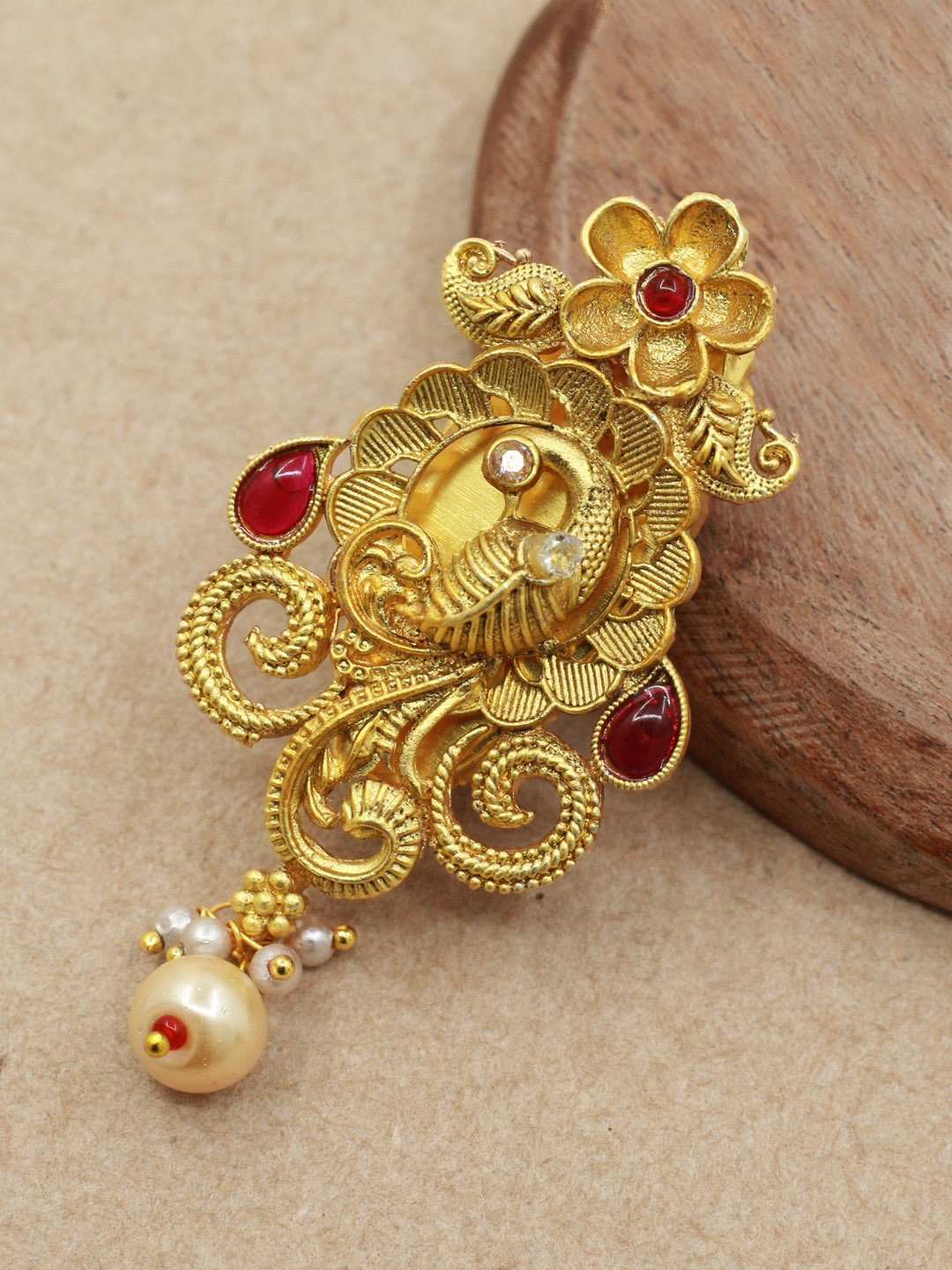 

SAIYONI Gold Plated Floral Design Antique Stone Studded Brooch Saree Pin