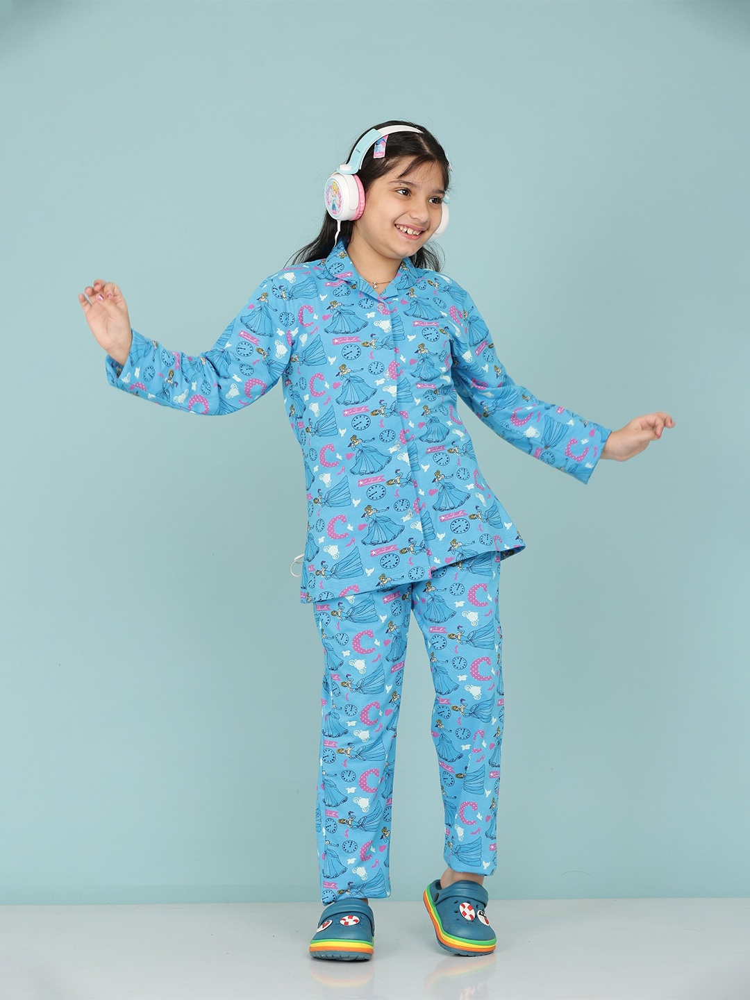

SmartRAHO Girls Conversational Printed Pure Cotton Night Suit, Blue