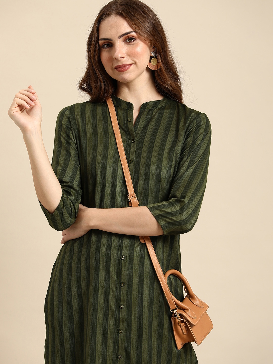 

Anouk Striped Mandarin Collar Kurta, Green