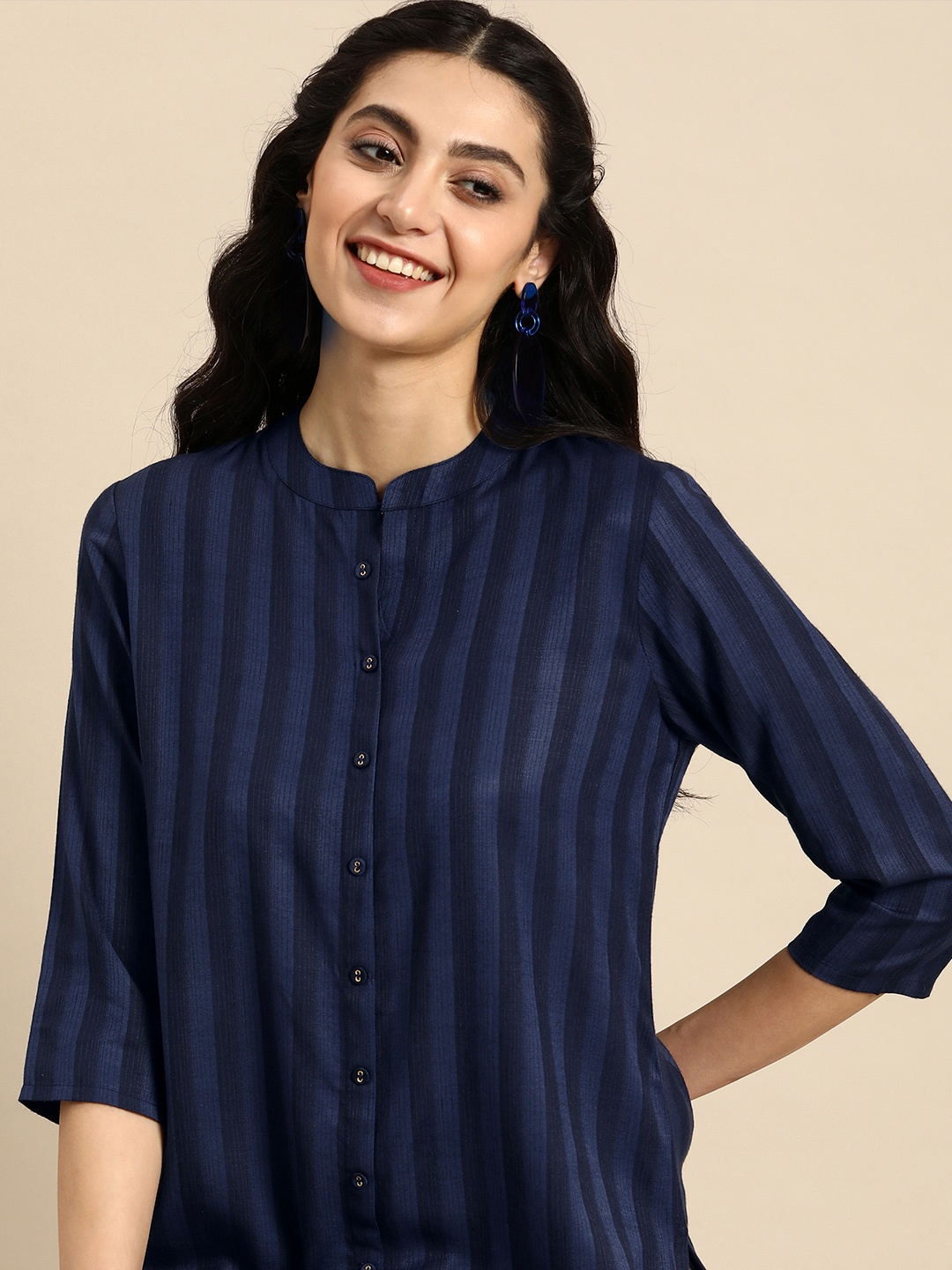 

Anouk Striped Mandarin Collar Kurta, Navy blue
