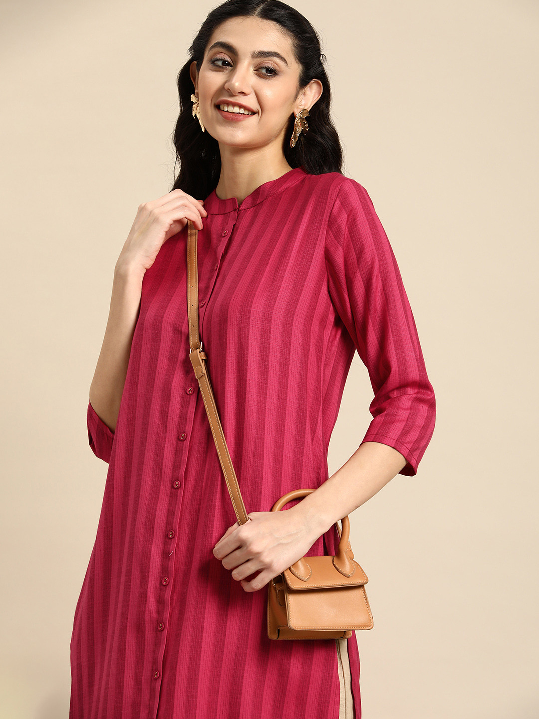 

Anouk Striped Kurta, Red