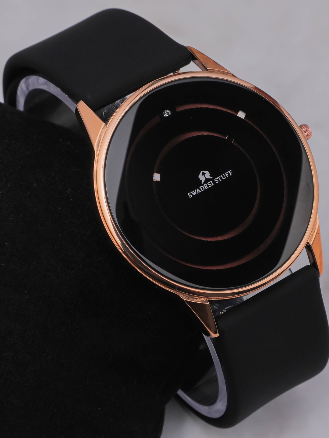 

SWADESI STUFF Silicon Strap Analogue Watch - SF0511 BLACK ROSE