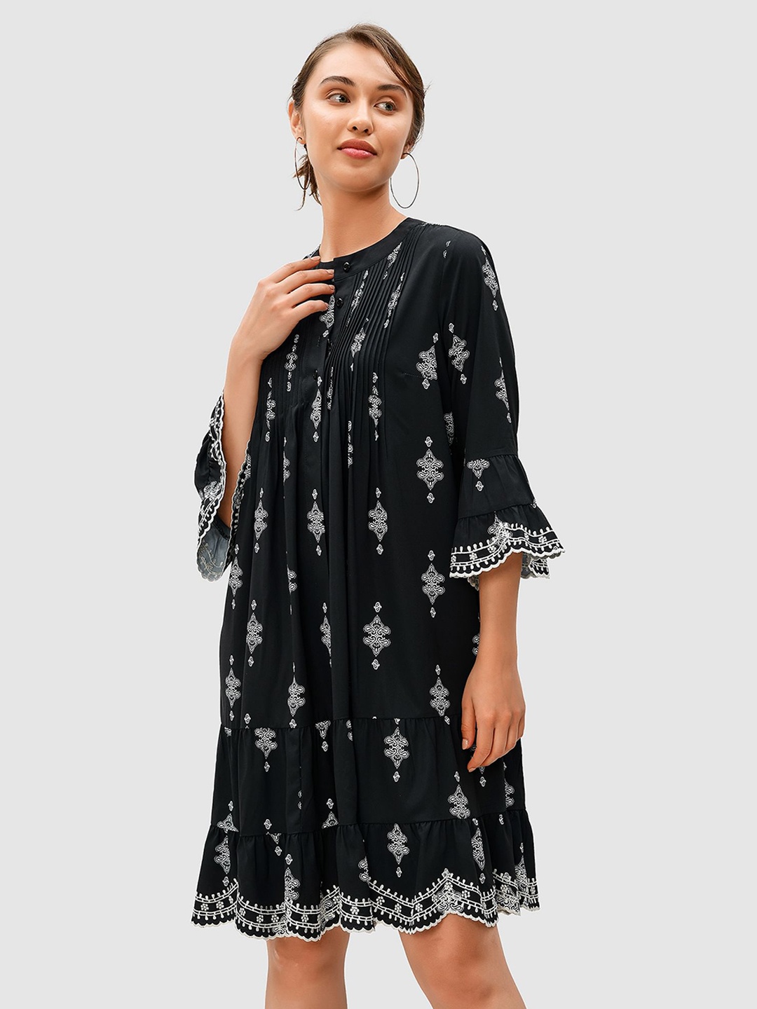

Zapelle Band Collar Ethnic Motifs Printed Crepe A-Line Dress, Black