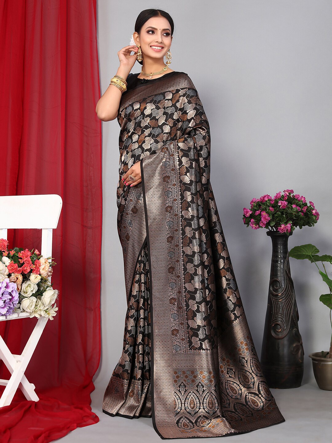 

Satrani Ethnic Motifs Woven Design Zari Banarasi Saree, Black