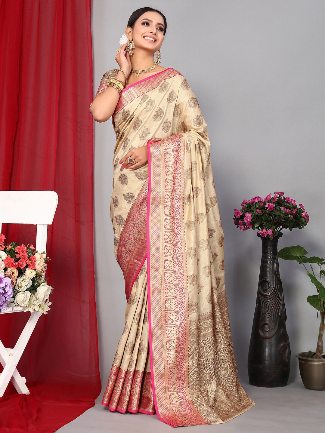 

Satrani Ethnic Motif Banarasi Zari Saree, Beige
